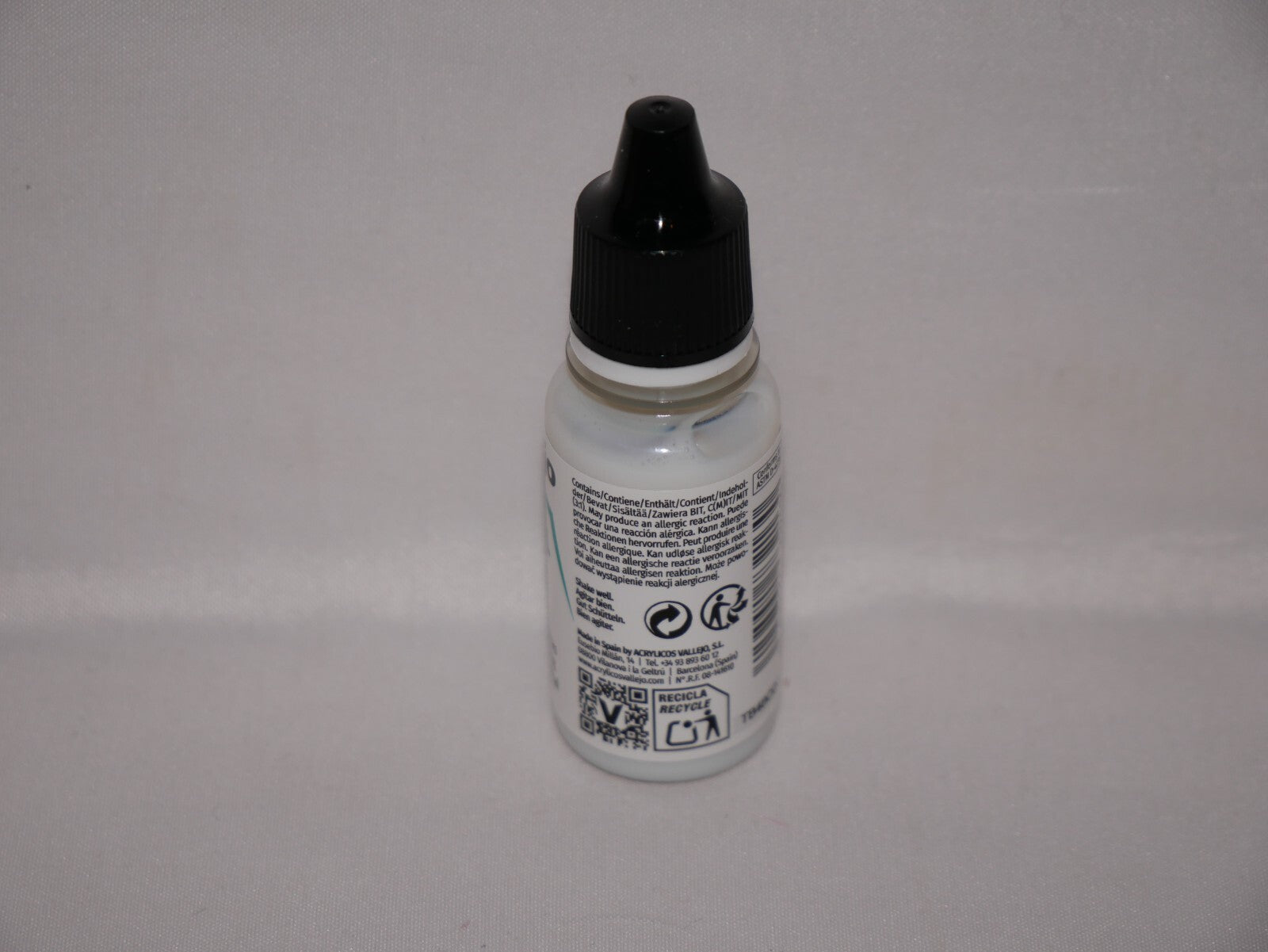 Vallejo Auxiliary Products Decal Fix 18ml/0.60 fl oz Dropper Bottle - 73.213