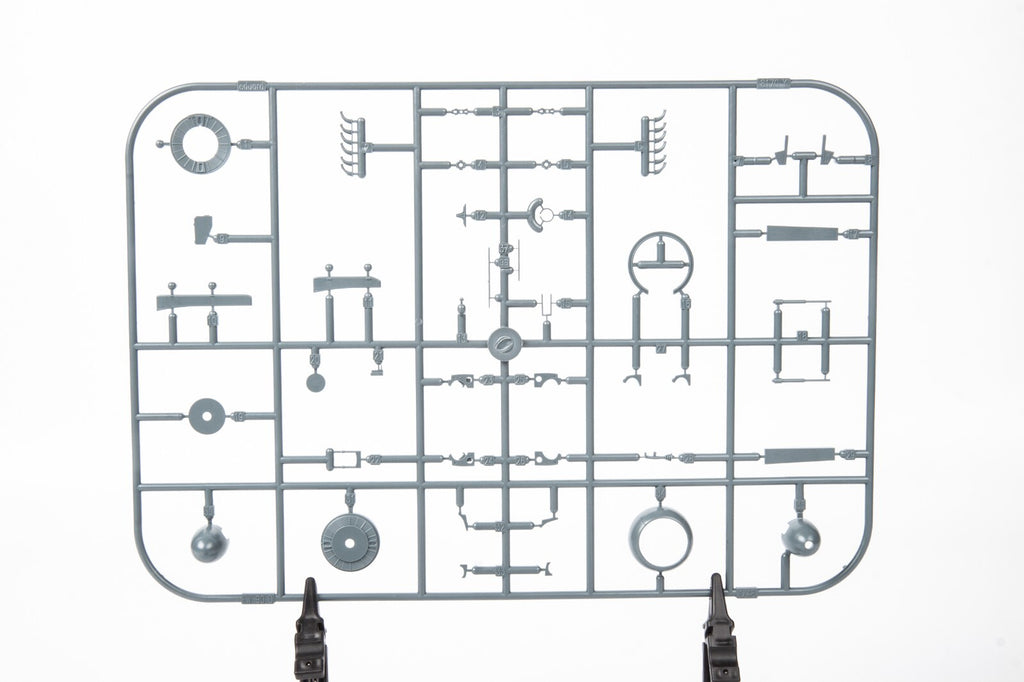 Eduard 1:48 Scale Plastic Model Kits Focke-Wulf Fw 190D-9 Weekend Edition - 84102