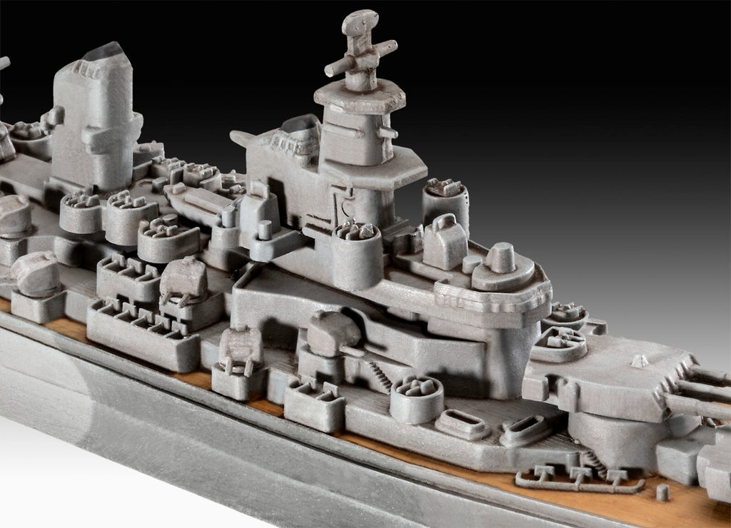 Revell 1:1200 USS New Jersey (BB-62) US Battleship Model Kit Skill Level 4 05183