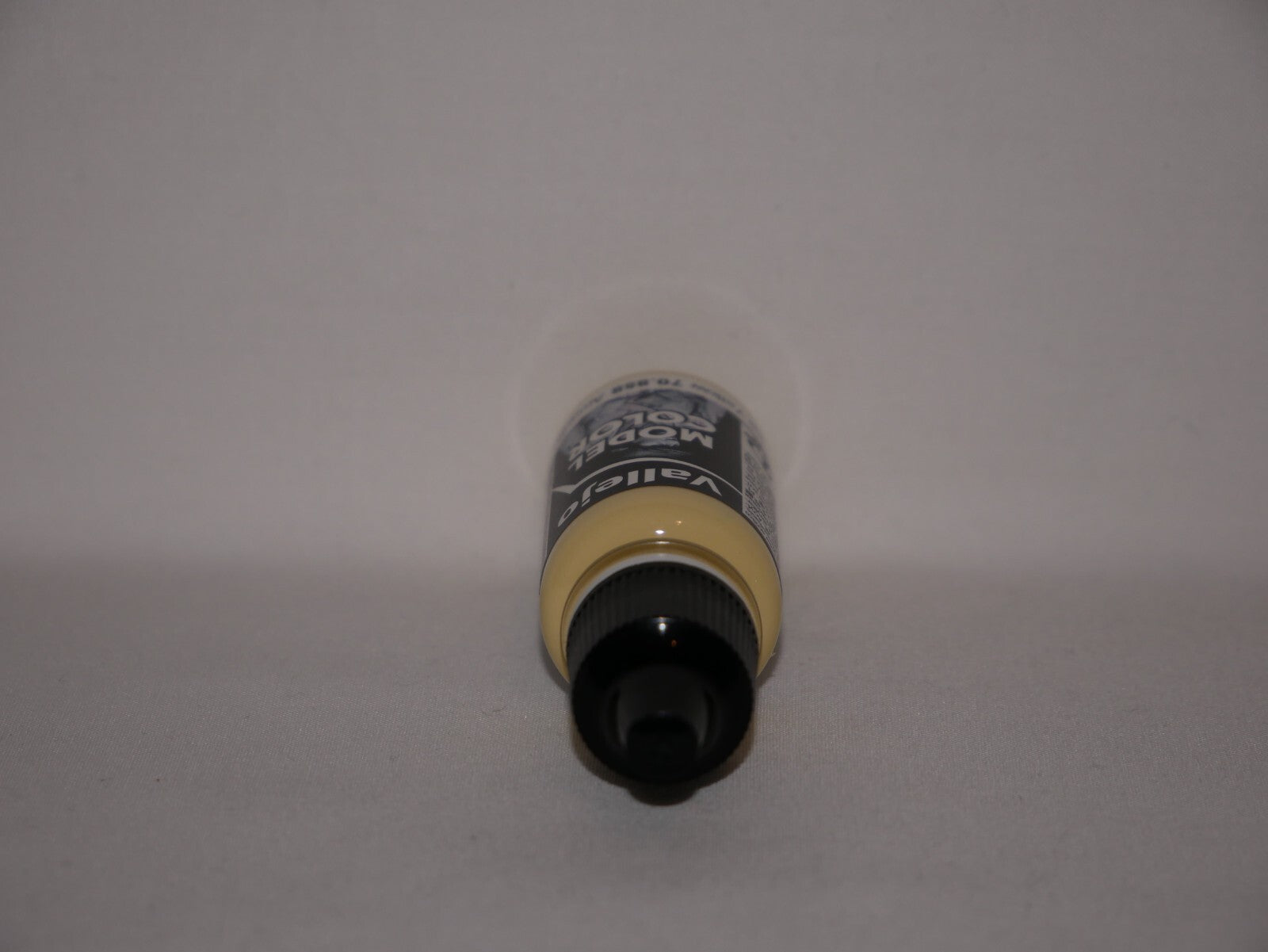 Vallejo Model Color Ice Yellow Acrylic 18ml/0.60 fl oz Dropper Bottle - 70.858