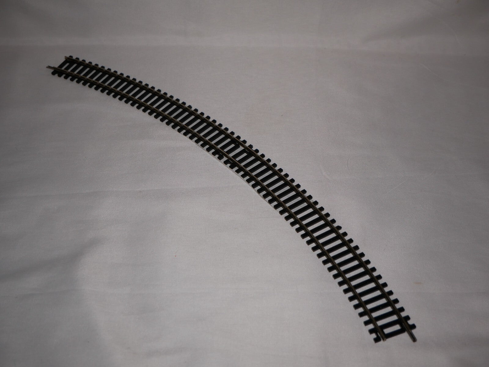 Hornby 1:76 Model Railway Track Single Piece Double Curve 45deg 3rd Radius R609