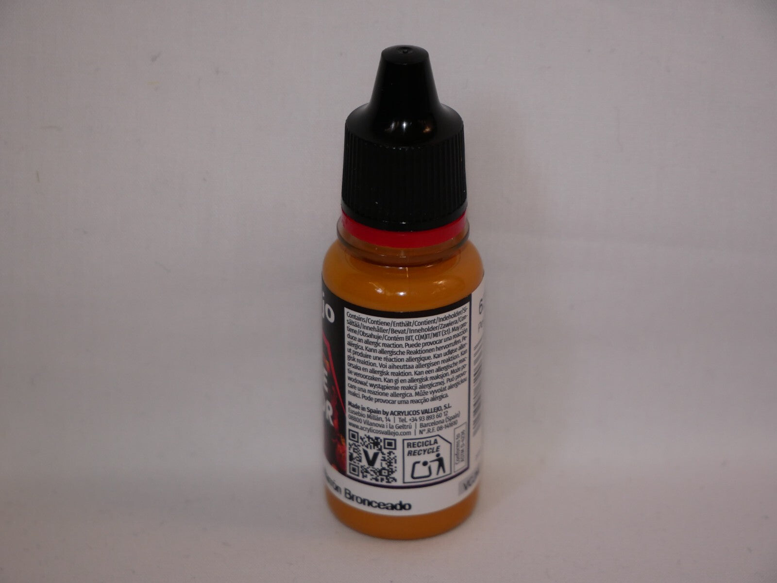 Vallejo Game Color Acrylics Bronze Brown 18ml/0.6 fl oz Dropper Bottle - 72.036