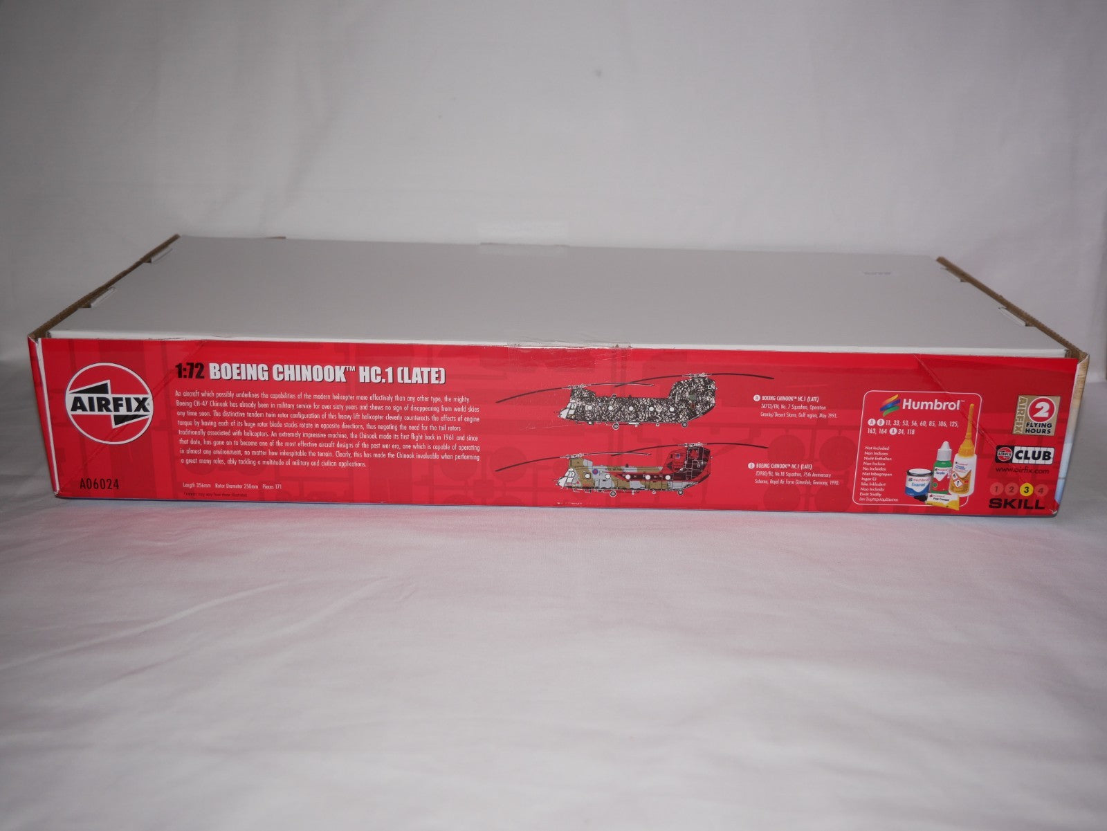 Airfix 1:72 Scale Boeing Chinook HC.1 (Late) Helicopter Kit Skill Level 3 A06024