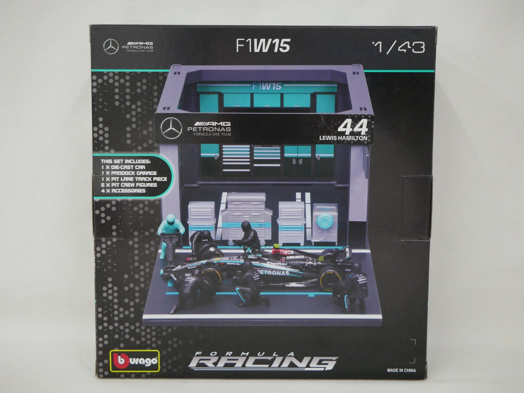 Burago 1:43 Scale Mercedes-AMG Petronas Forumla One Team Pit Pass Diorma Playset - #18-38452H