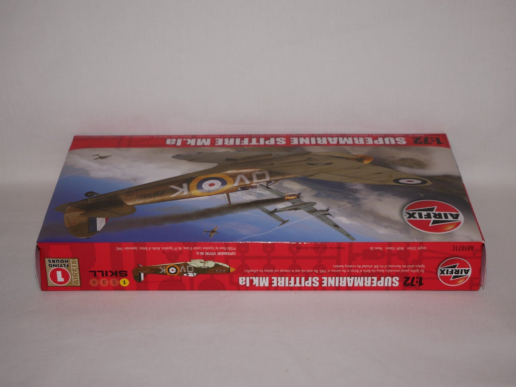 Airfix 1:72 Scale Model WWII Supermarine Spitfire Mk.Ia Skill Level 1 - A01071C