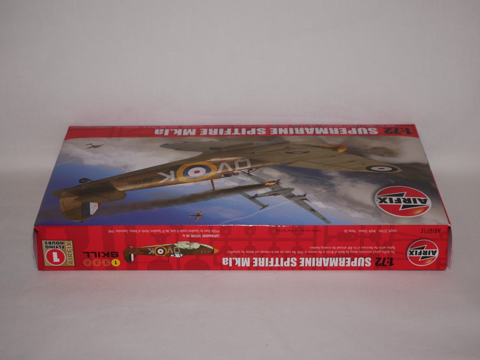 Airfix 1:72 Scale Model WWII Supermarine Spitfire Mk.Ia Skill Level 1 - A01071C