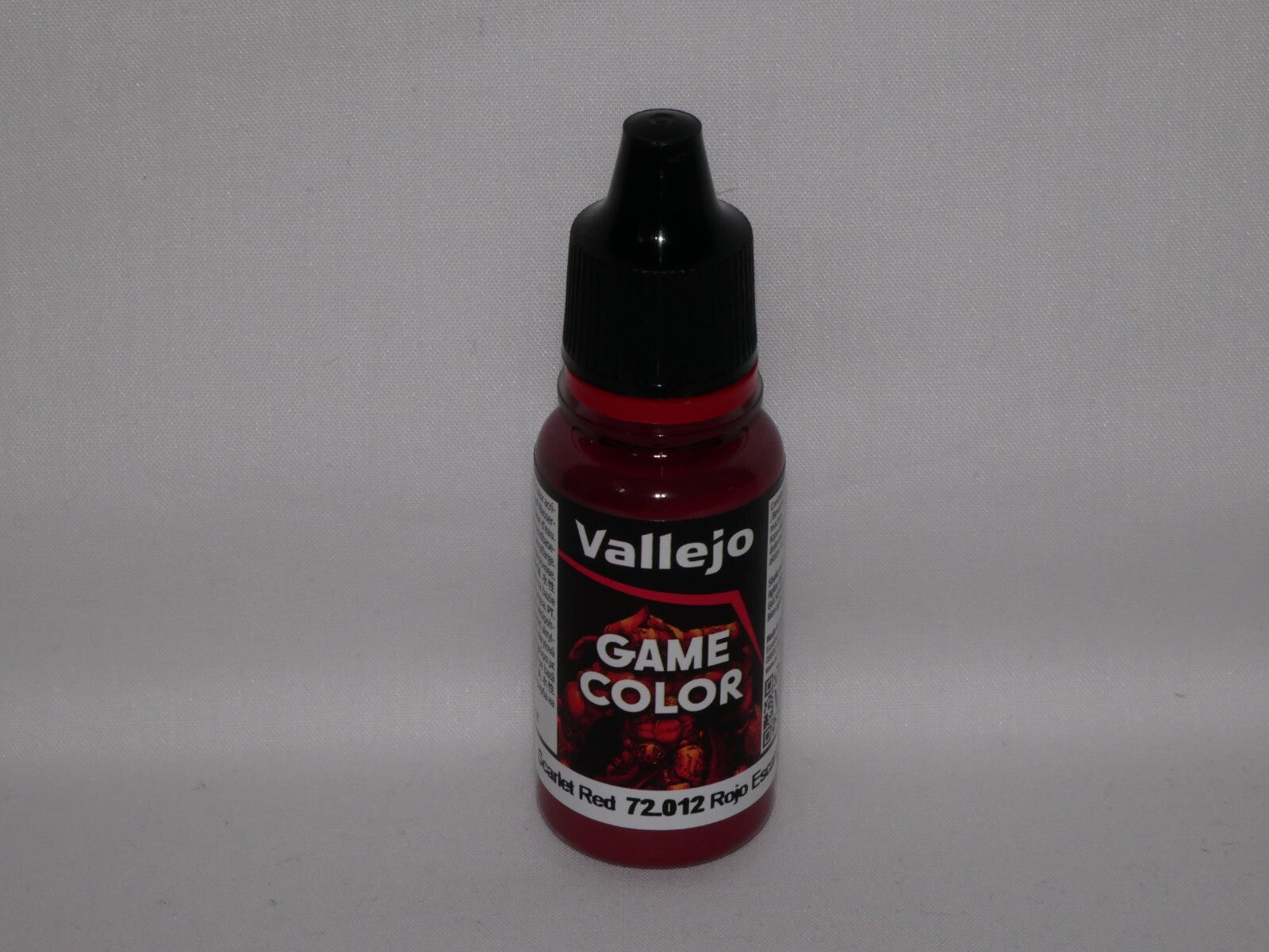 Vallejo Game Color Acrylics Scarlet Red 18ml/0.6 fl oz Dropper Bottle - 72.012