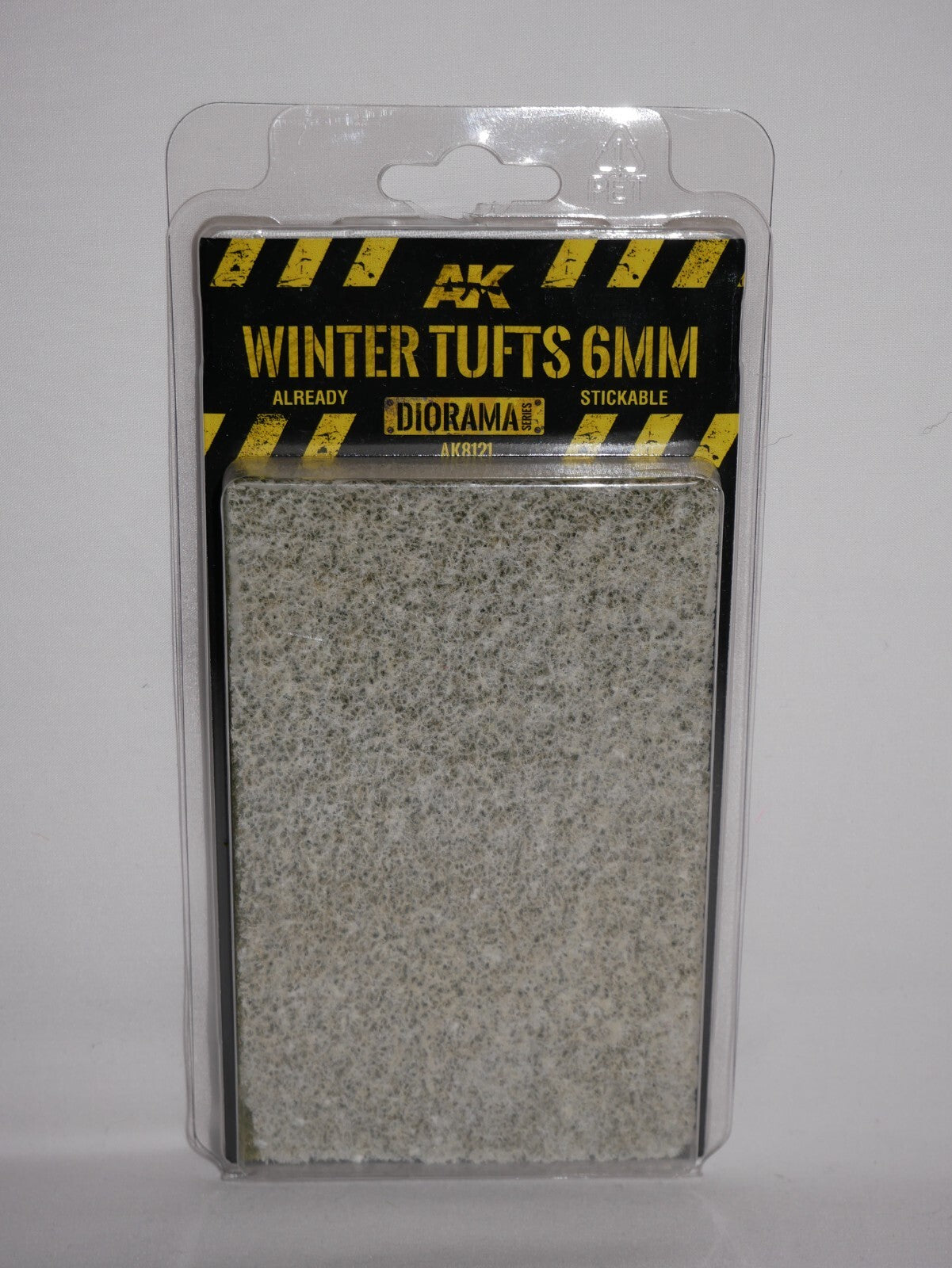 AK Interactive Diorama Series Winter 6mm Tufts For Wargaming Mini Bases - AK8121