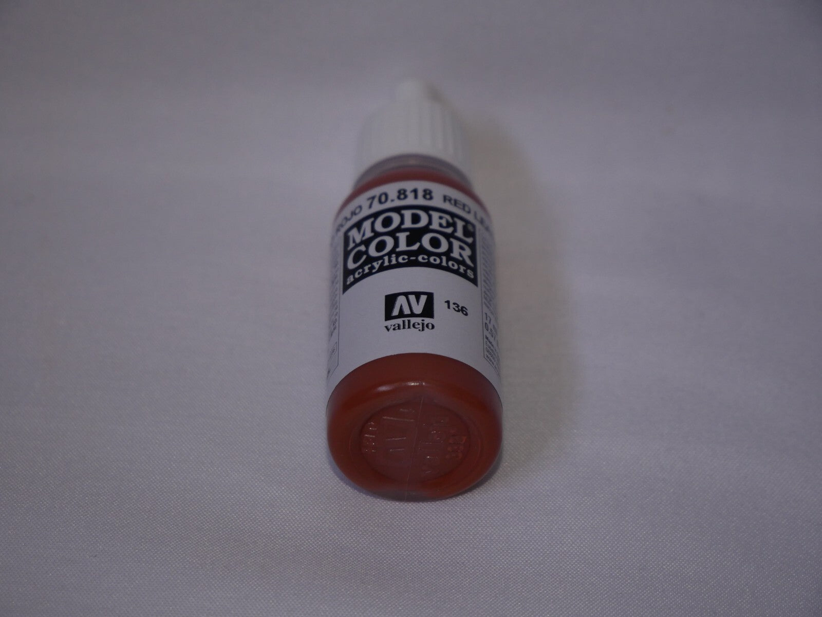 Vallejo Model Color Red Leather Acrylic 17ml /0.57 fl oz Dropper Bottle - 70.818