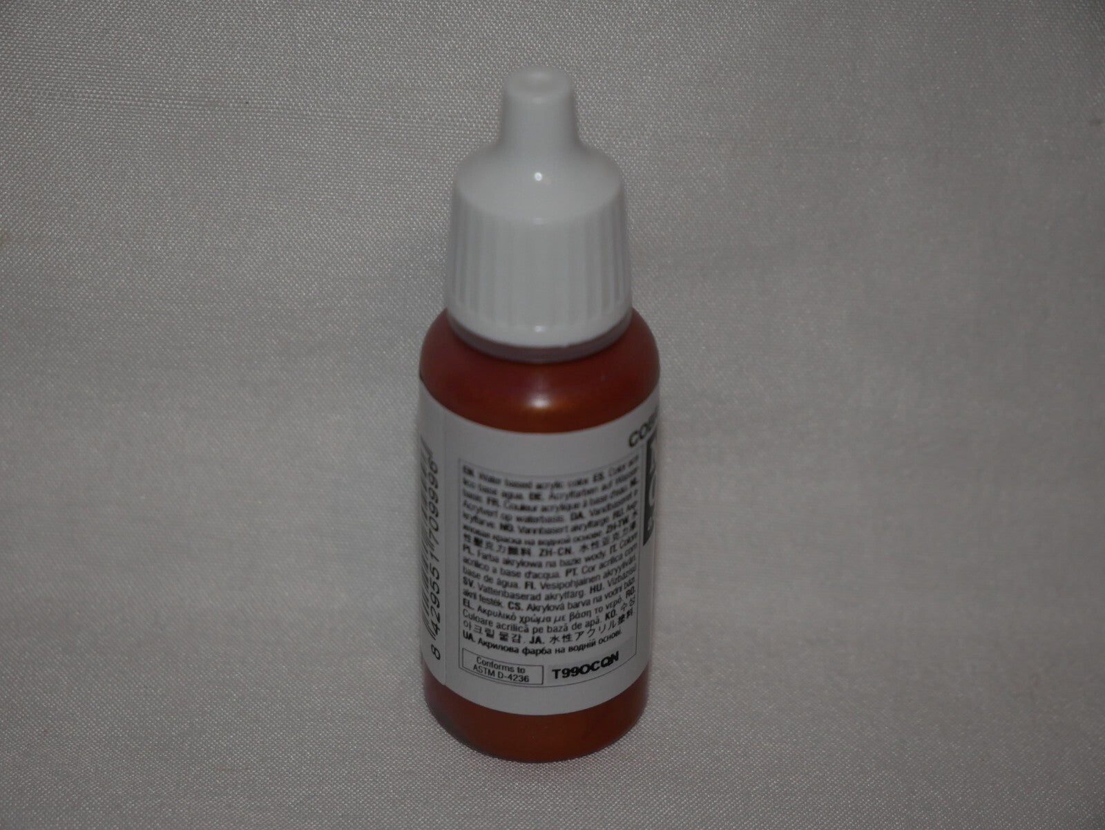Vallejo Model Color Copper Metallic Acrylic 17ml/0.57 fl oz Dropper - 70.999