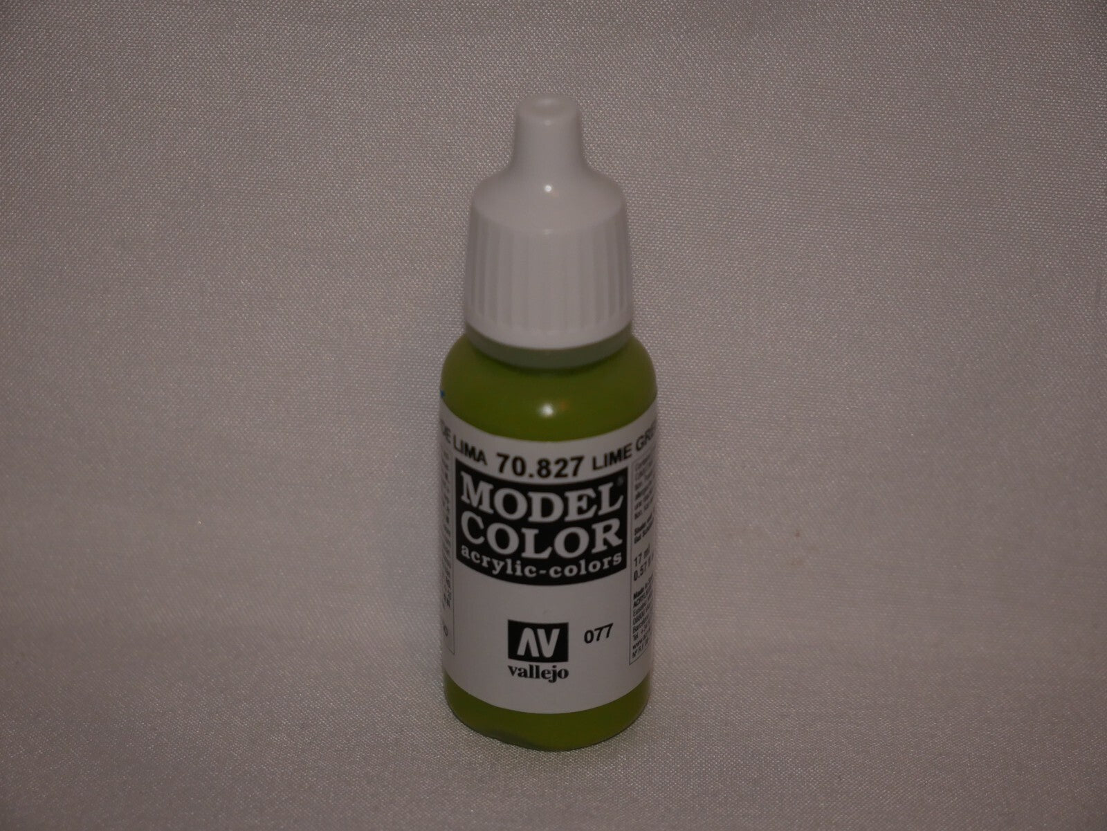 Vallejo Model Color Lime Green Acrylic 17ml /0.57 fl oz Dropper Bottle - 70.827