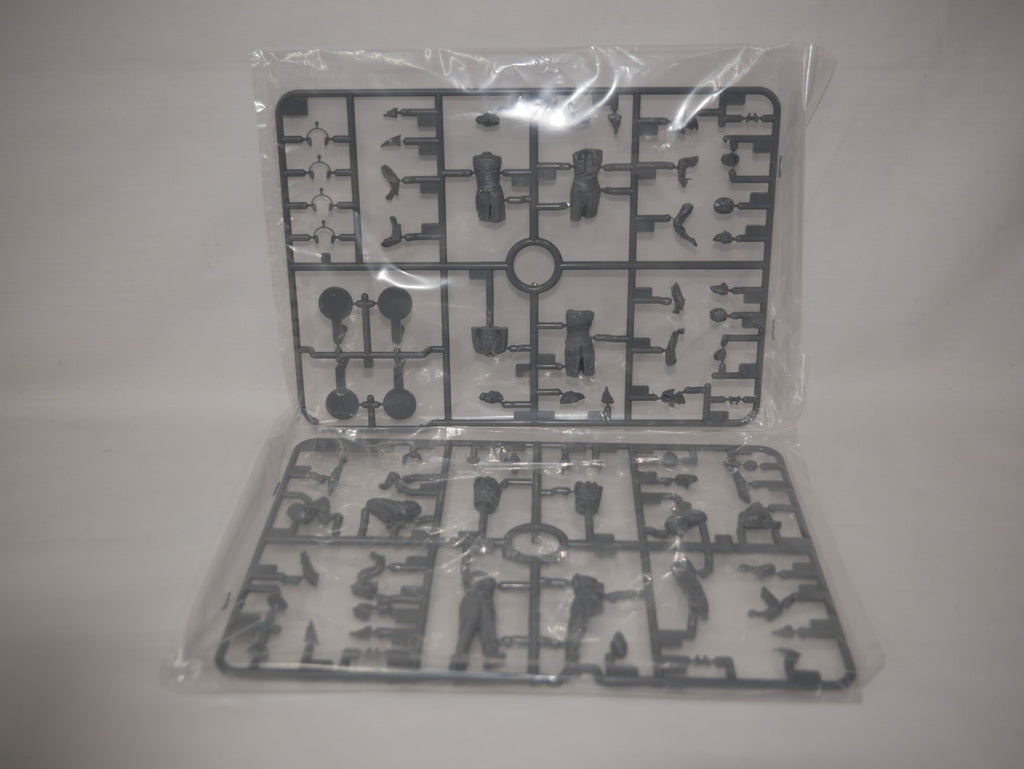 Tamiya Military Miniatures 1:35 Scale WW2 German Wehrmacht Tank Crew Set - 35354