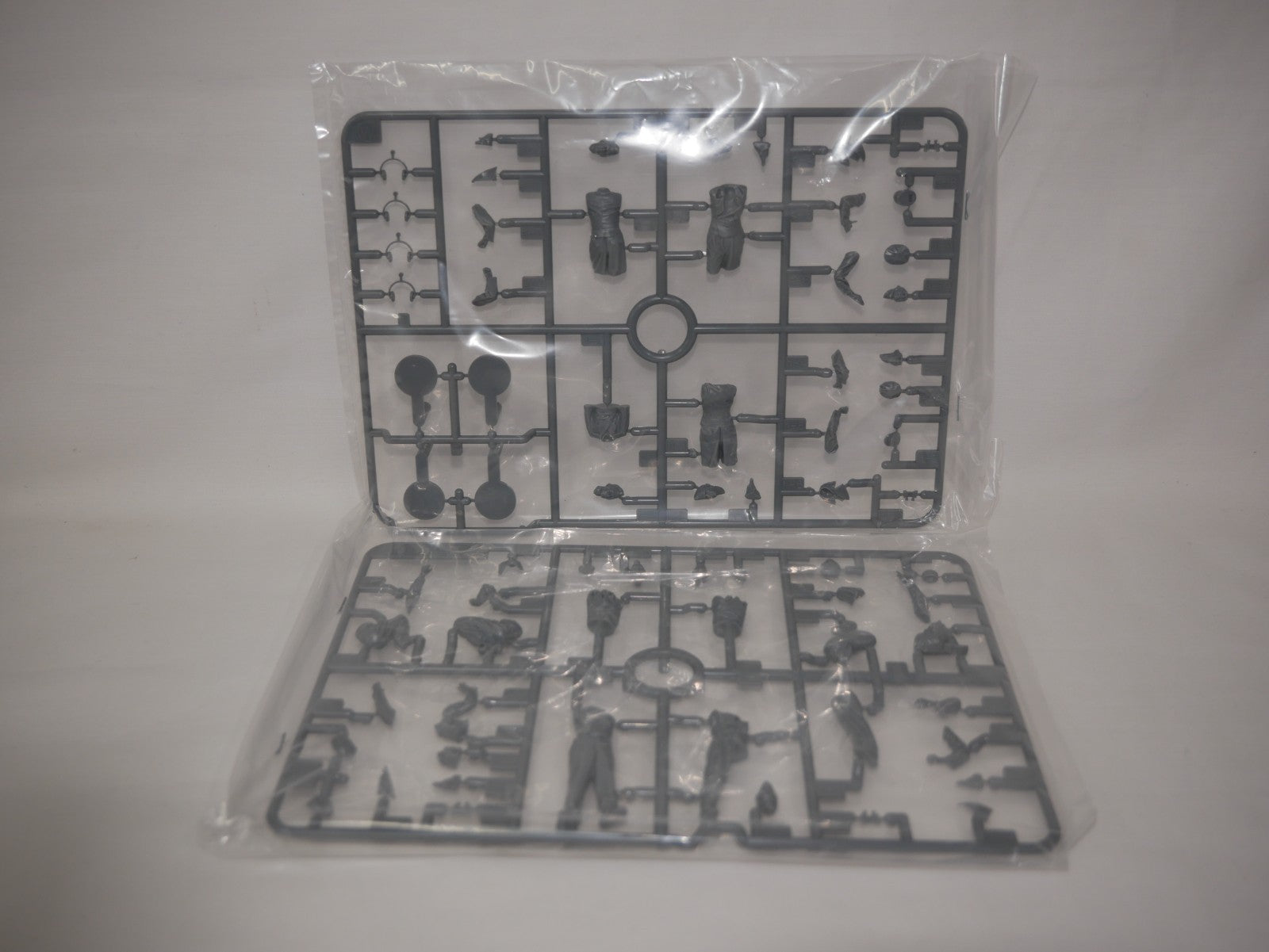 Tamiya Military Miniatures 1:35 Scale WW2 German Wehrmacht Tank Crew Set - 35354