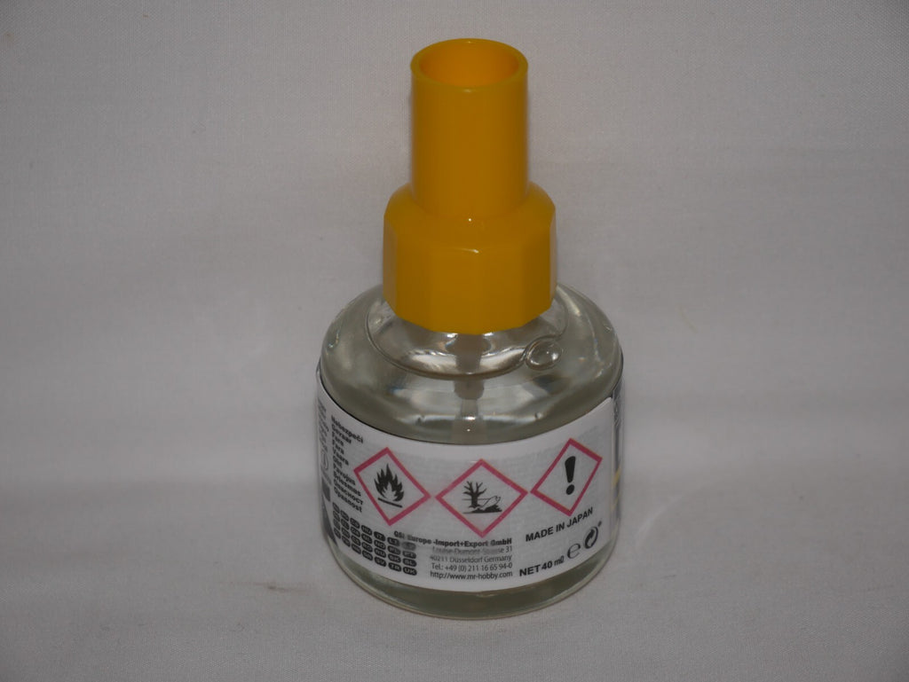 Mr Hobby Mr Cement Deluxe (Brush On Type) For Plastic Kits 40ml Bottle - MC-127