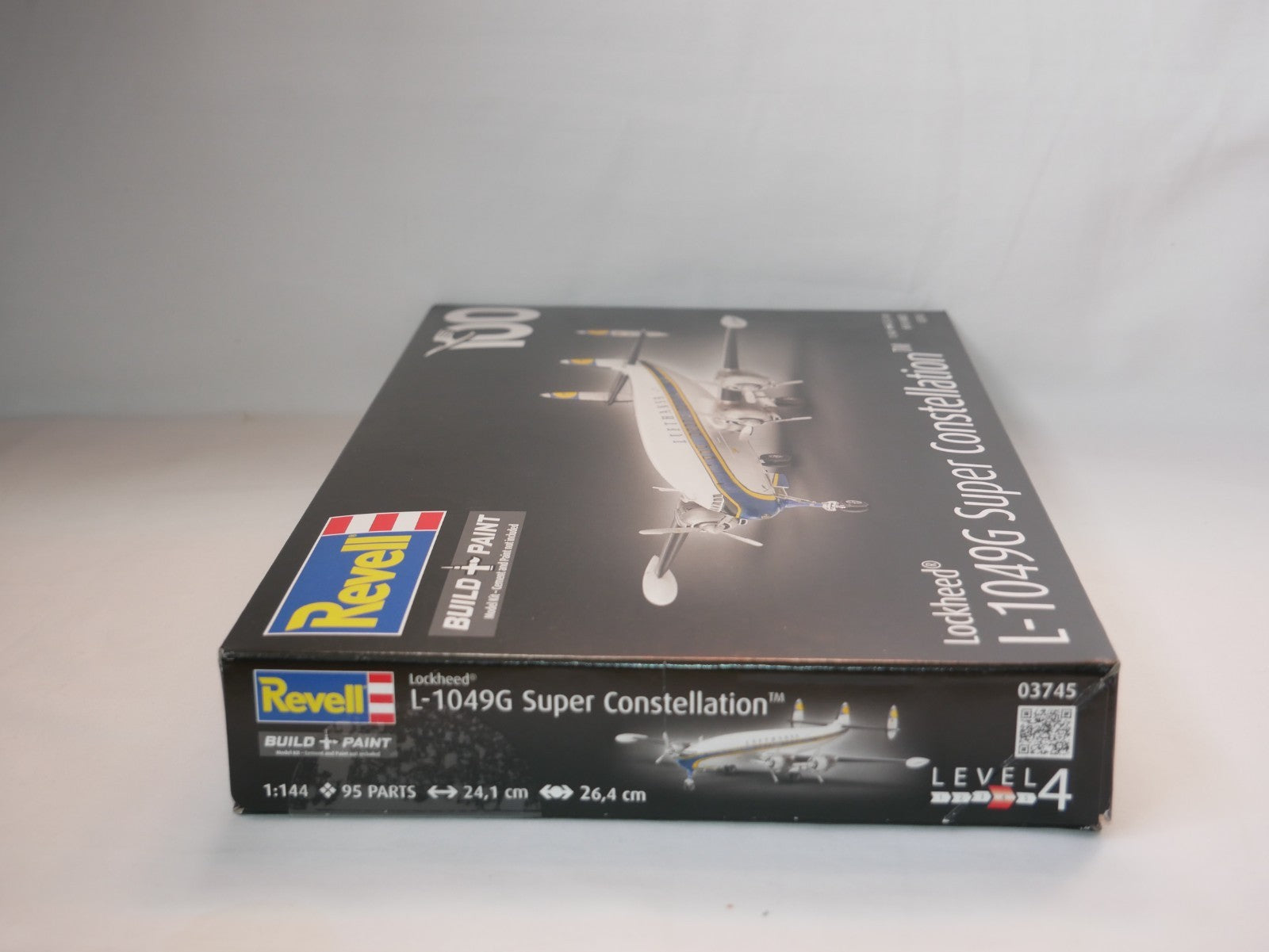 Revell 1:144 Lockheed L-1049G Super Constellation Lufthansa Skill Level 4 03745