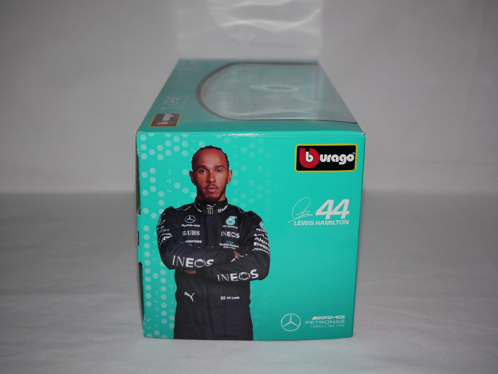 Burago 1:24 Mercedes-AMG Petronas F1 W14 With No.44 Hamilton Figure - #18-28037H