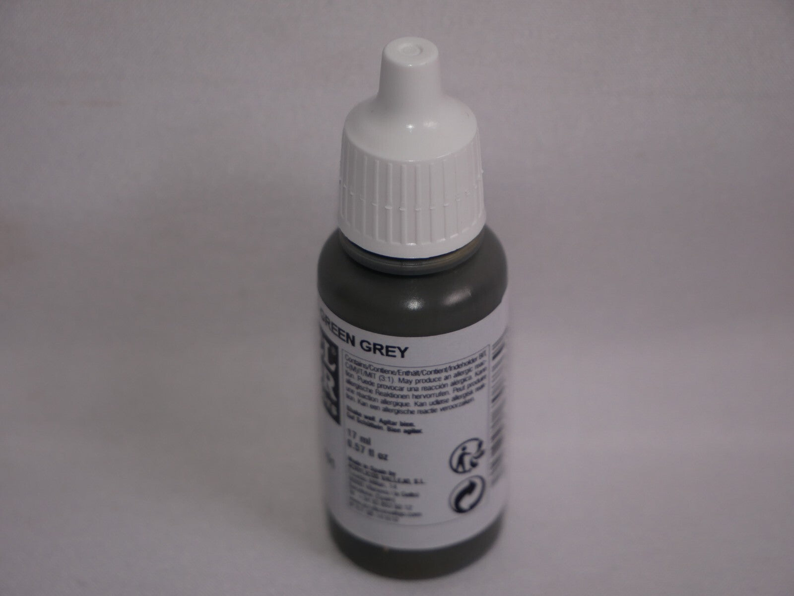 Vallejo Model Color Green Grey Acrylic 17ml/0.57 fl oz Dropper Bottle - 70.886
