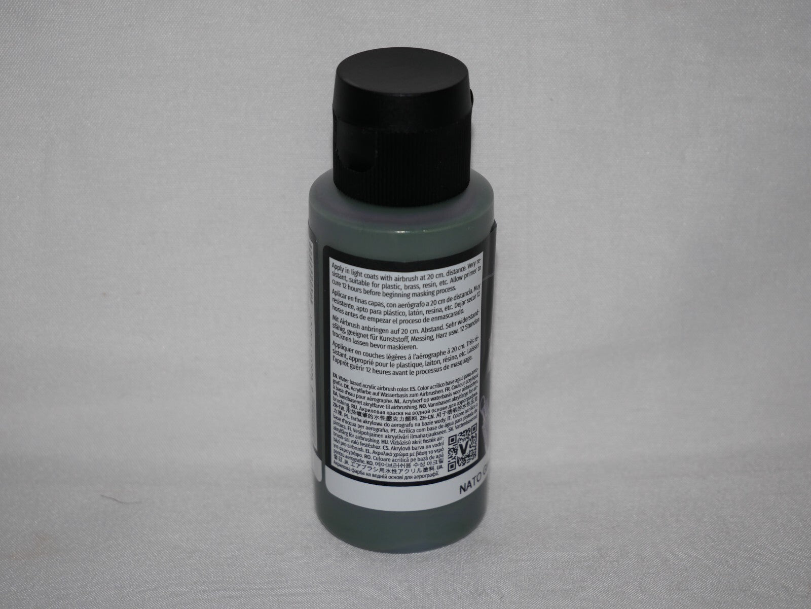Vallejo Polyurethane Surface Primers NATO Green 60ml / 2.02 fl oz Bottle 73.612