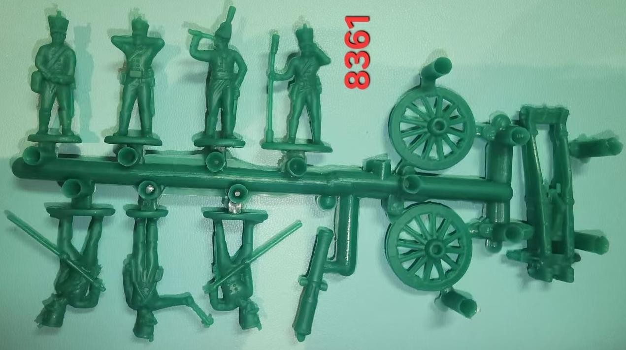 Hat Industrie 1:72 Scale 1805 Napoleonic Russian Foot Artillery With (1/2 pud) 20lb Unicorn Gun - 8361