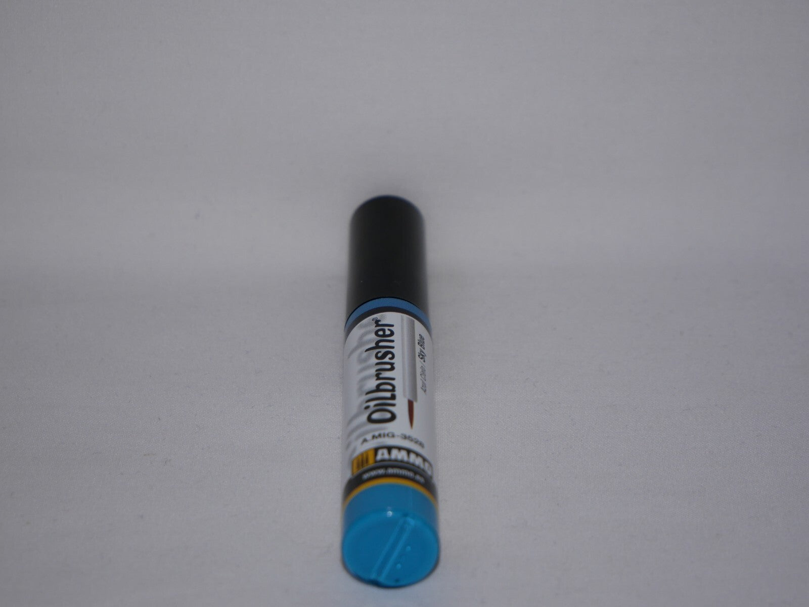 Ammo By Mig Jimenez Sky Blue Oilbrusher With Fine Brush Applicator - A.MIG-3528