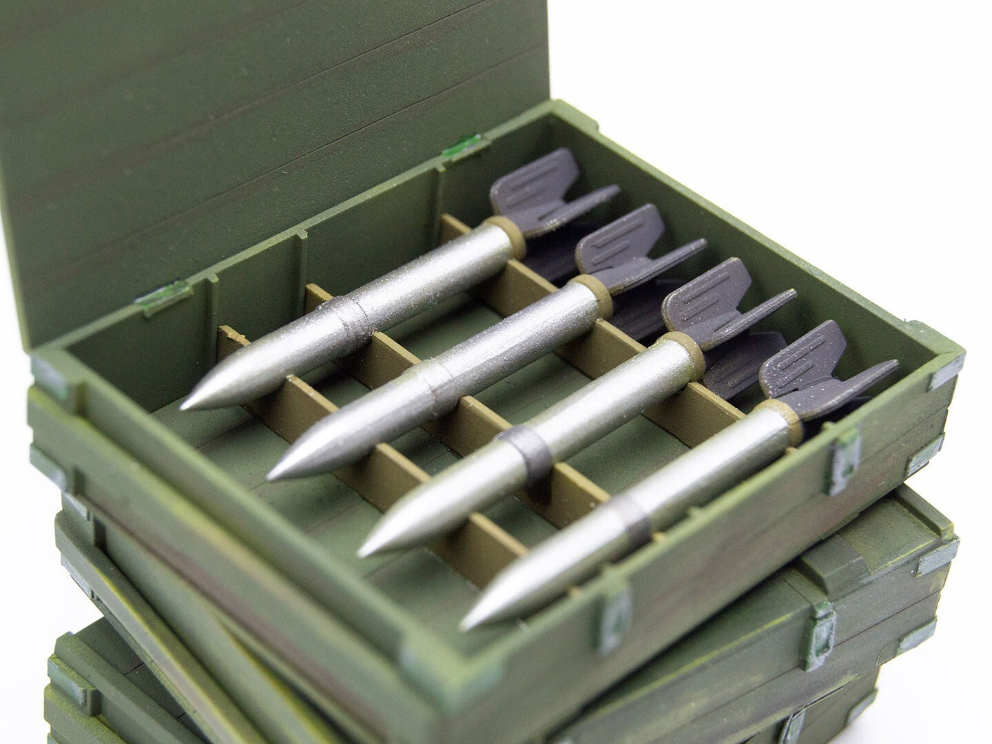 ICM 1:35 Scale Model Plastic Kit RS-132 Ammunition Boxes For Dioramas - 35795