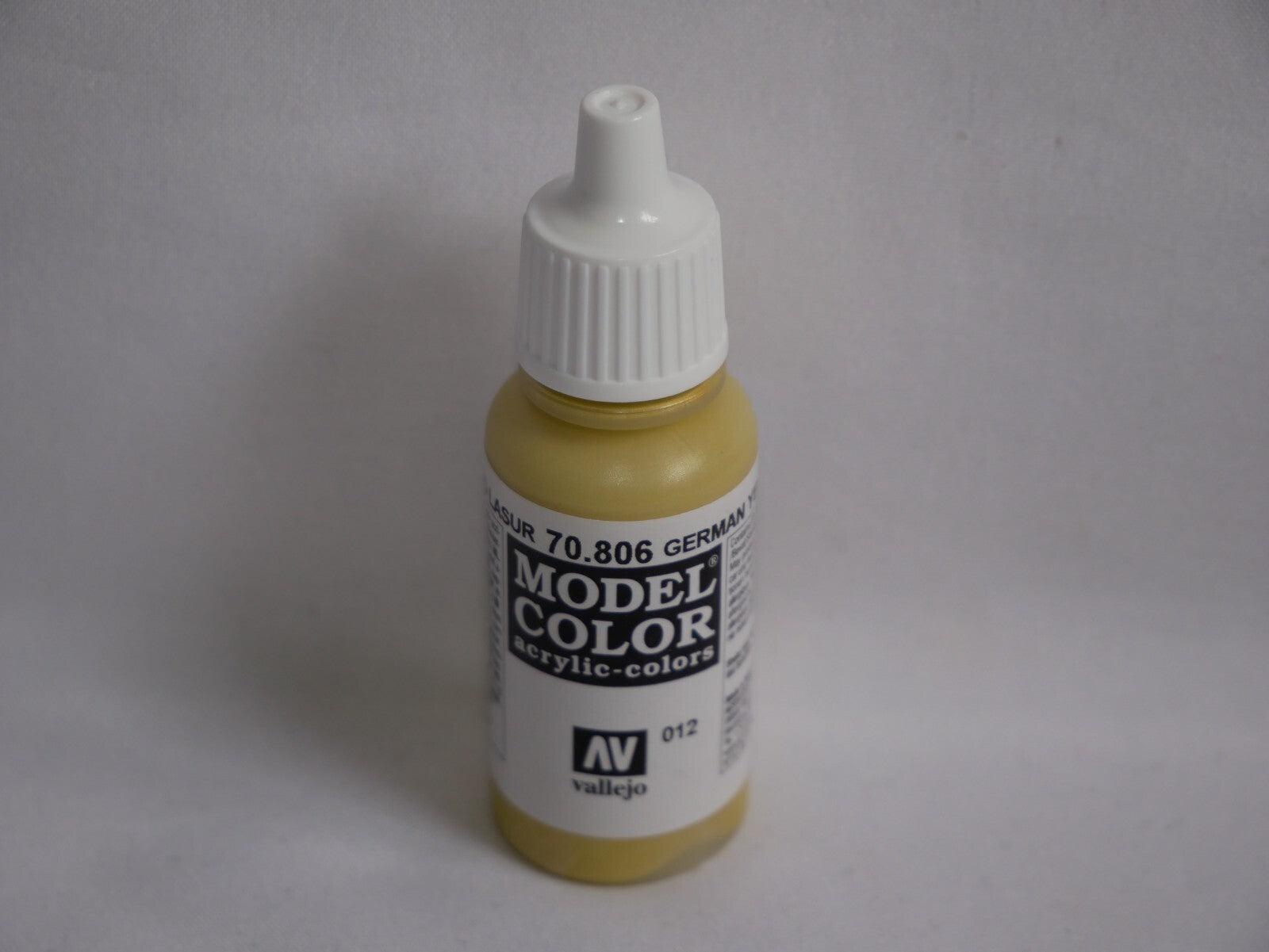 Vallejo Model Color German Yellow Acrylic 17ml/0.57 fl oz Dropper Bottle 70.806