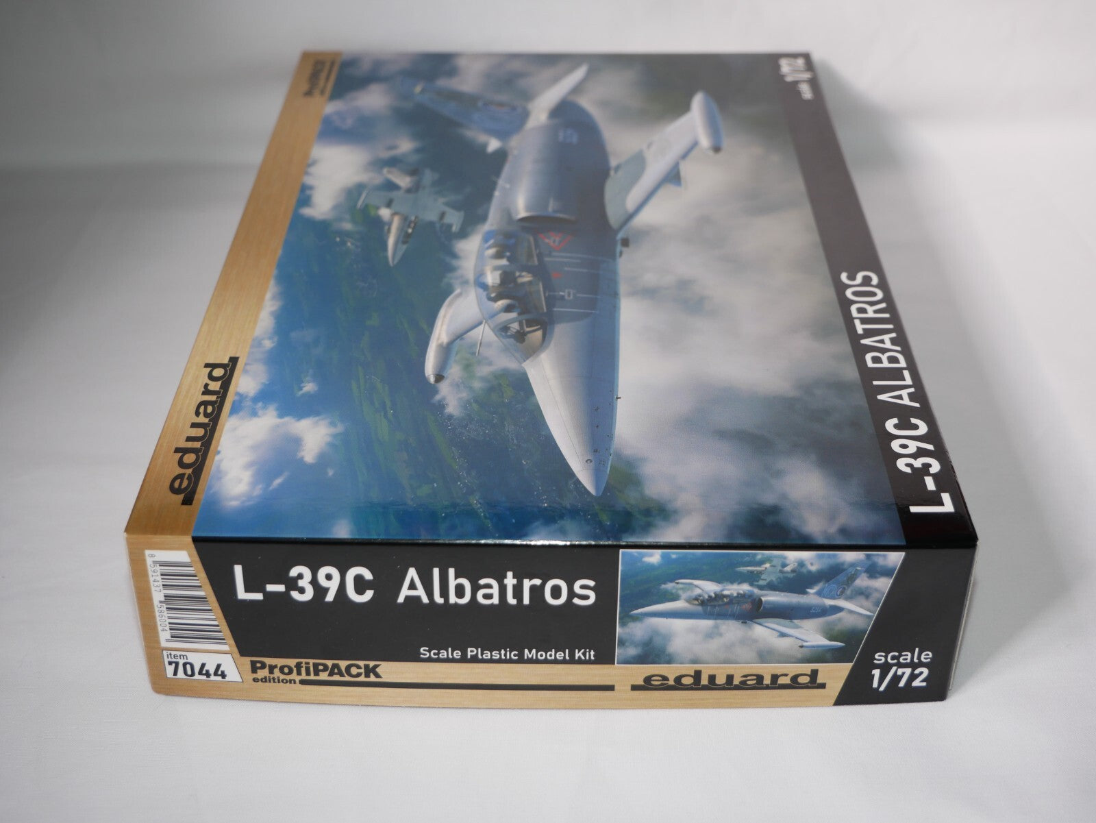 Eduard 1:72 Scale Plastic Model Kit Aero L-39C Albatros ProfiPACK Edition - 7044