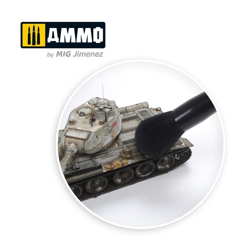 Ammo By Mig Jimenez Ultra-Fine Synthetic Dust Remover Brush Size 2 - A.MIG-8576