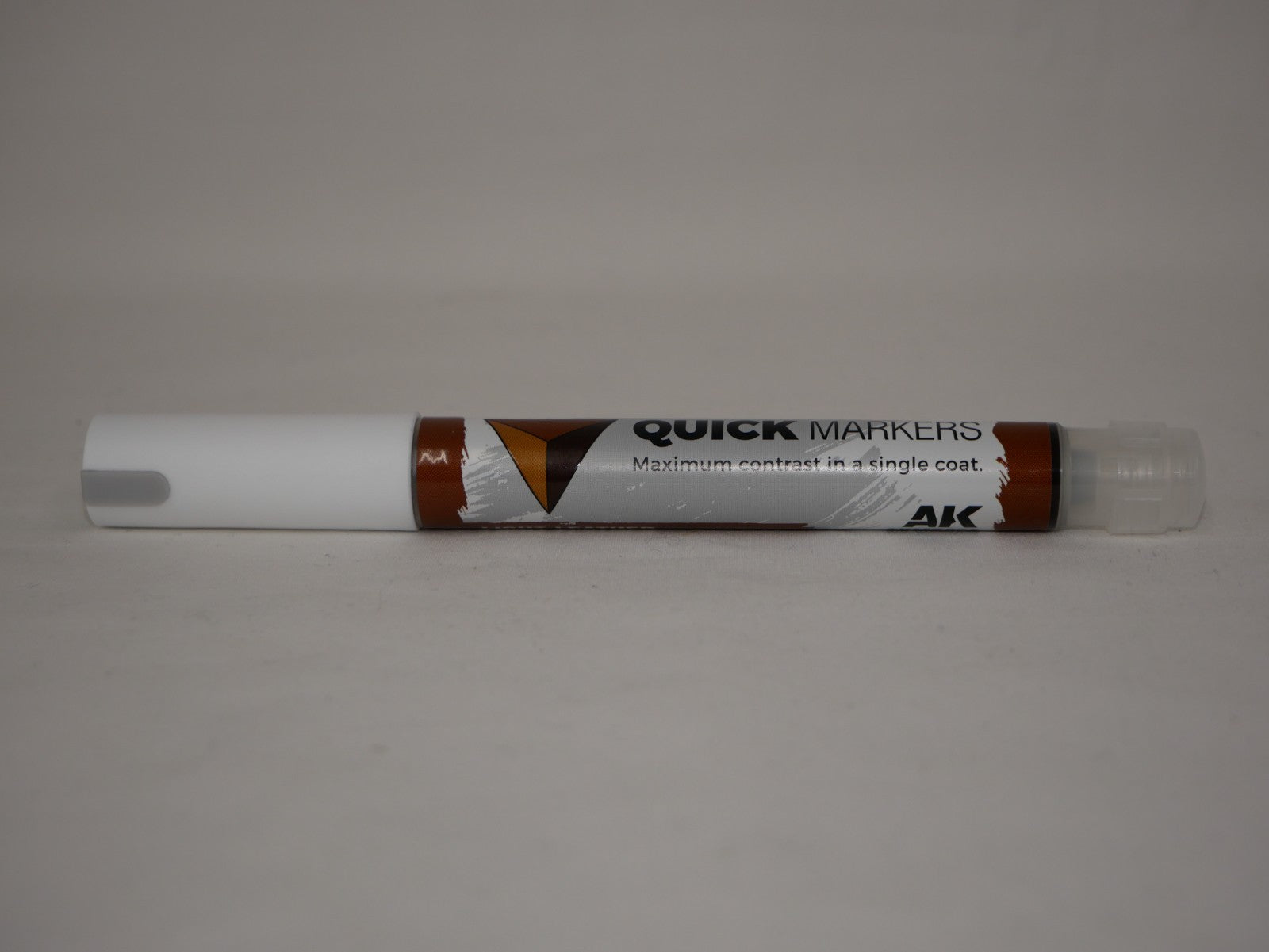 AK Interactive Acrylic Quick Gen Markers For Tabletop Wargaming Light Leather - AKMQ028