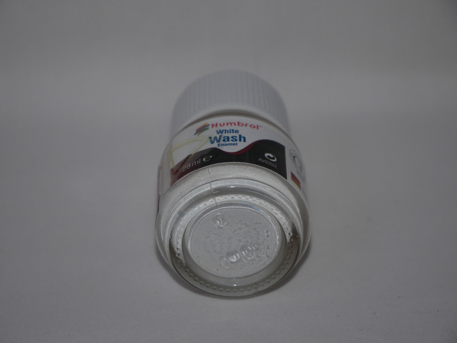Humbrol Scale Hobby Modelling Enamel White Wash (28ml) Glass Jar Bottle - AV0202