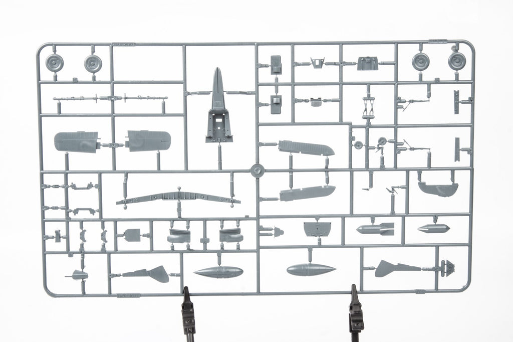 Eduard 1:48 Scale Plastic Model Kits Focke-Wulf Fw 190D-9 Weekend Edition - 84102