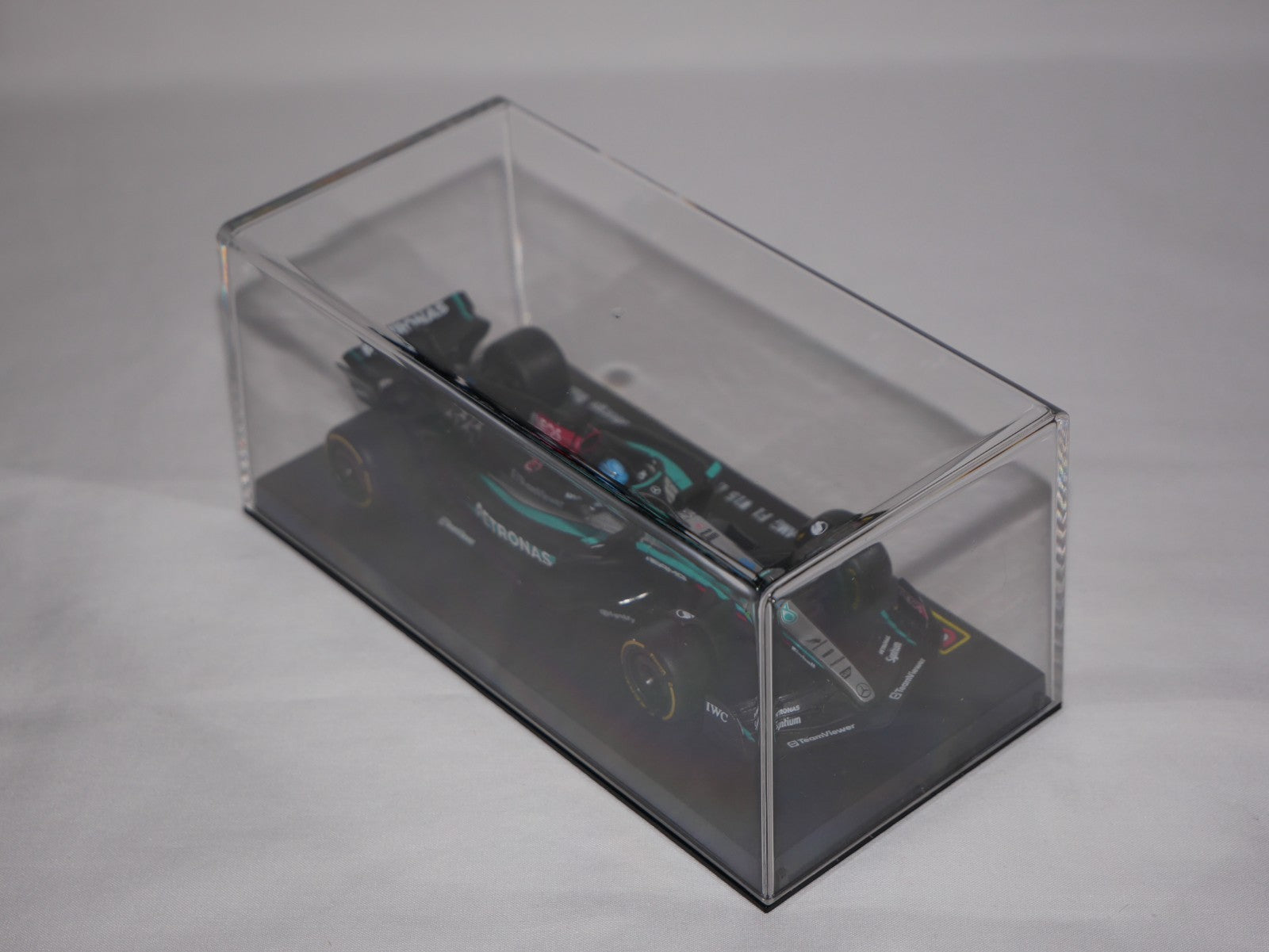 Burago 1:43 Scale Mercedes-AMG Petronas F1 2024 W15 No.63 Russell - #18-38209R