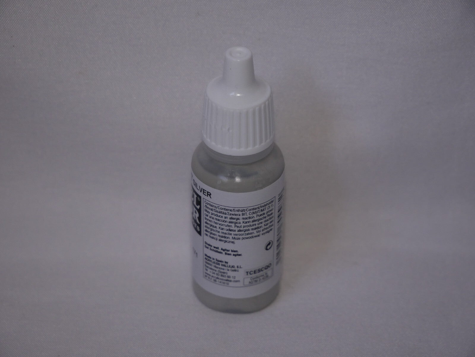Vallejo Model Color Silver Metallic Acrylic 17ml Dropper Bottle - 70.997