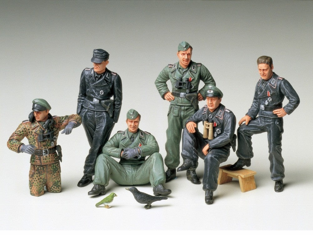 Tamiya Military Miniatures 1:35 Scale WWII German Tank Crew At Rest - 35201