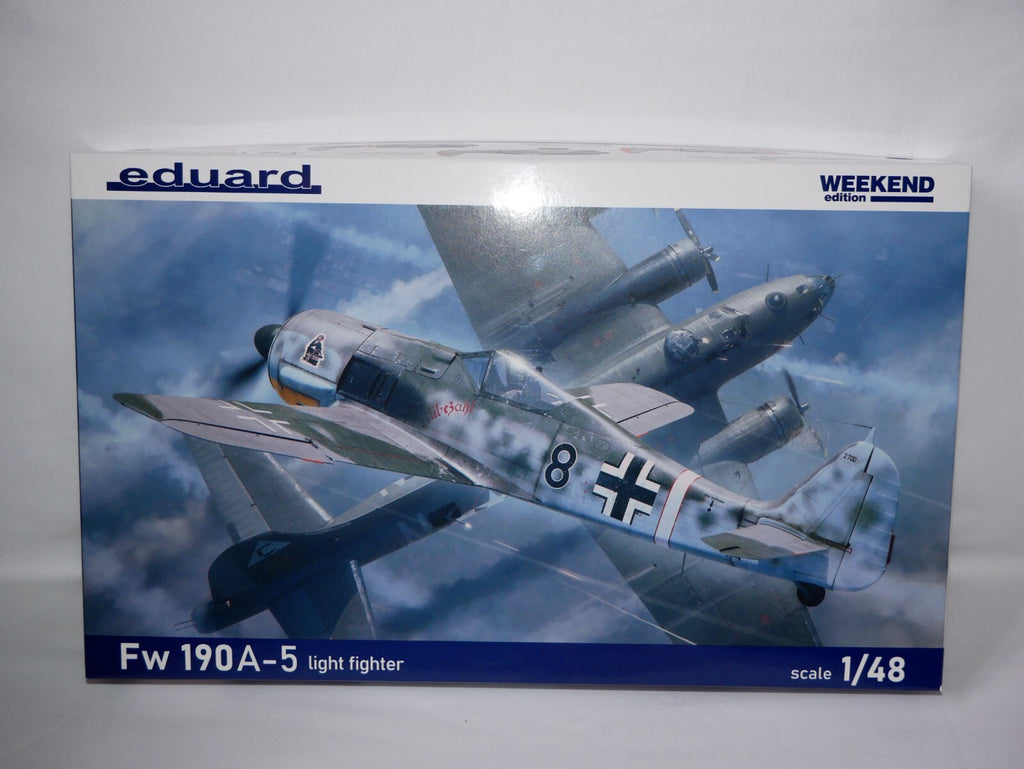 Eduard 1:48 Scale Kit Focke-Wulf Fw 190A-5 Light Fighter Weekend Edition - 84118