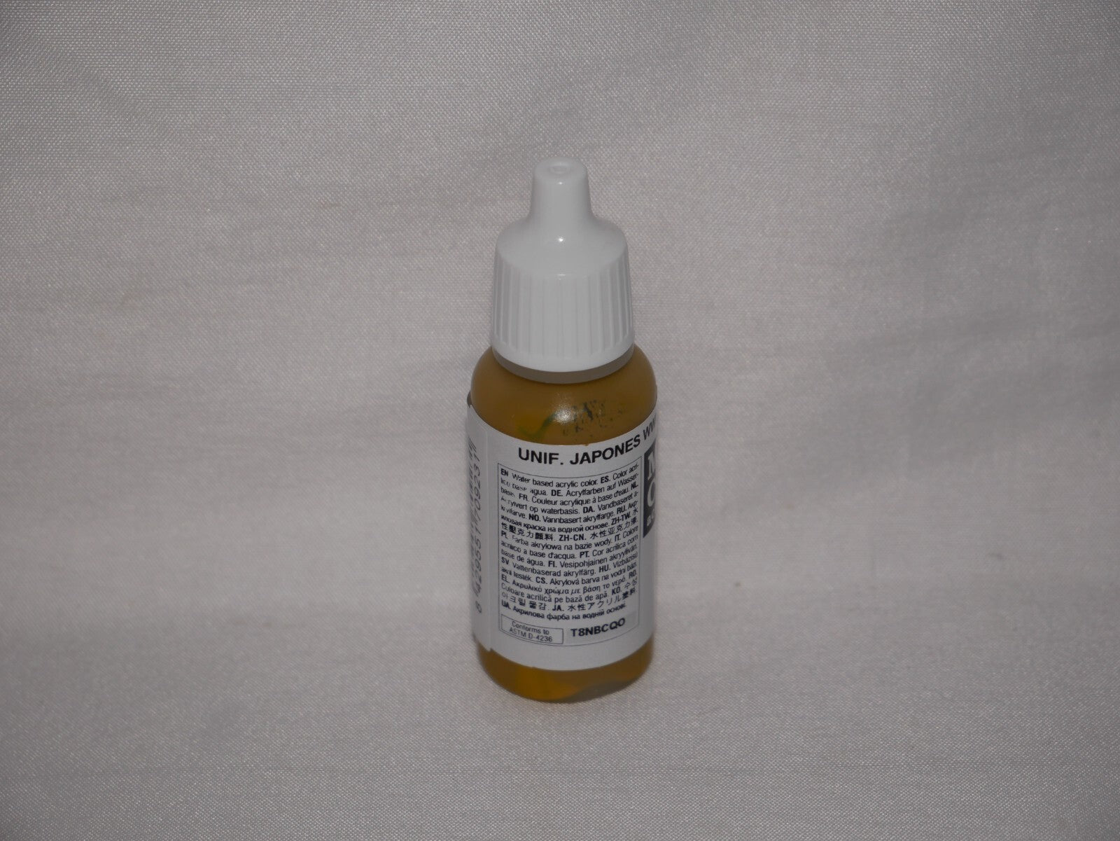 Vallejo Model Color WWII Japanese Uniform Acrylic 17ml Dropper Bottle - 70.923