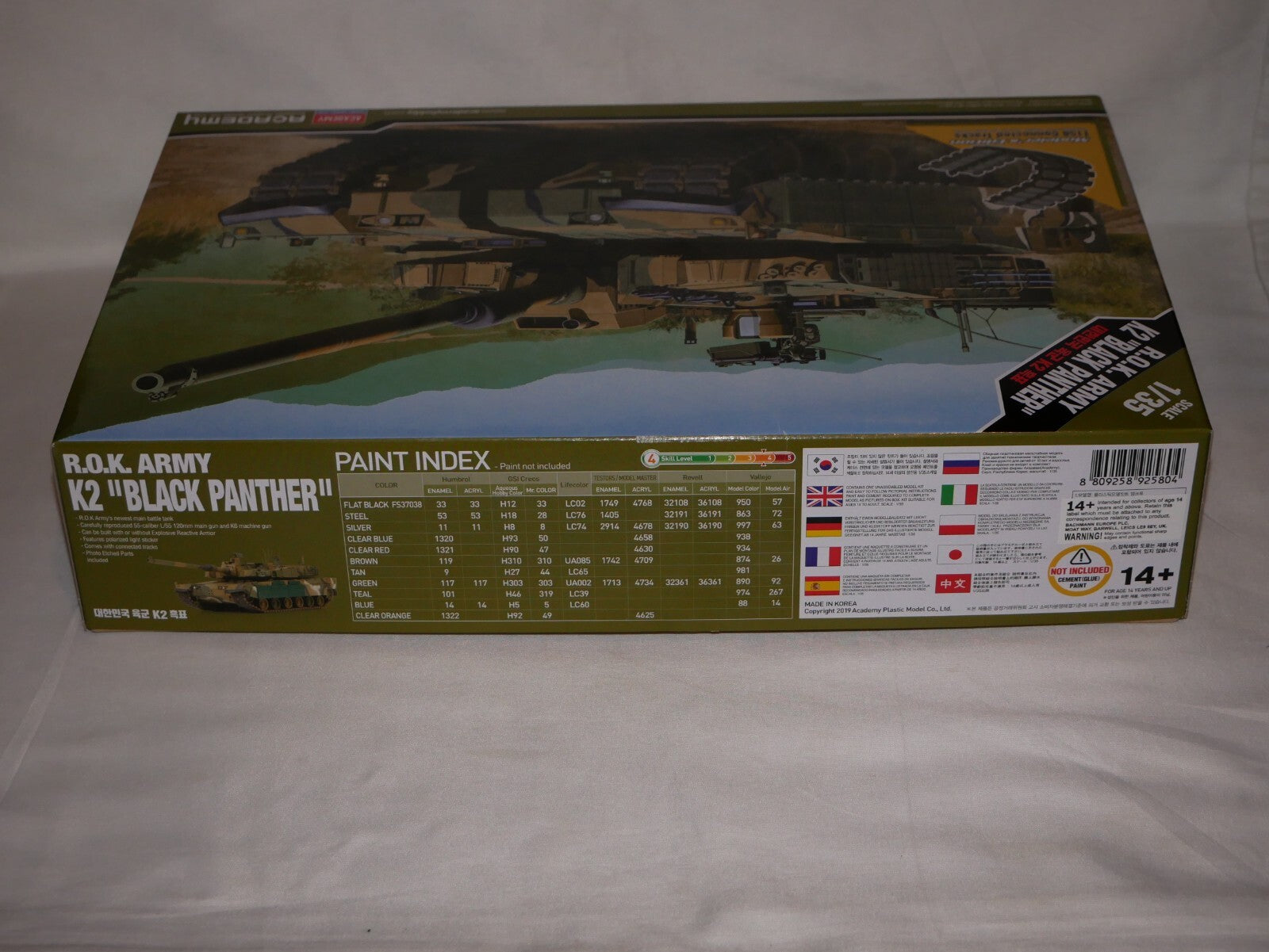 Academy Hobby Model 1:35 Scale R.O.K Army K2 Black Panther Skill Level 4 - 13511