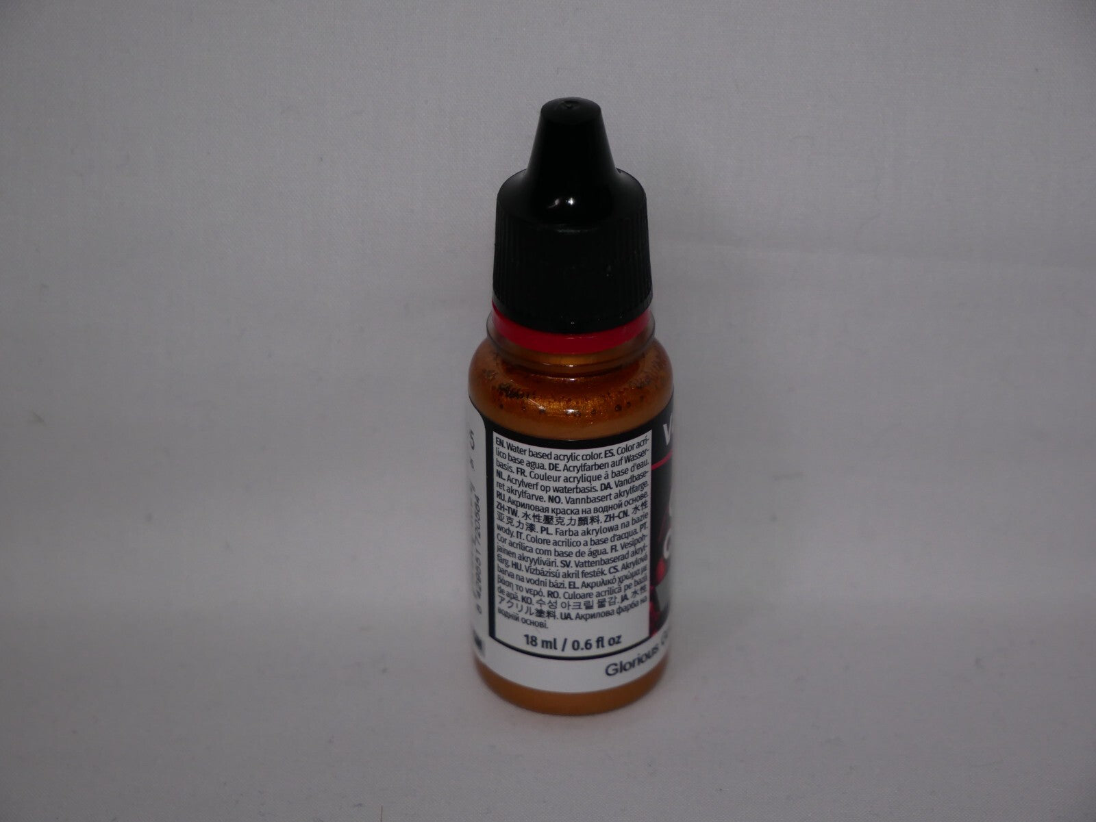 Vallejo Game Color Acrylic Metallics Glorious Gold 18ml Dropper Bottle - 72.056
