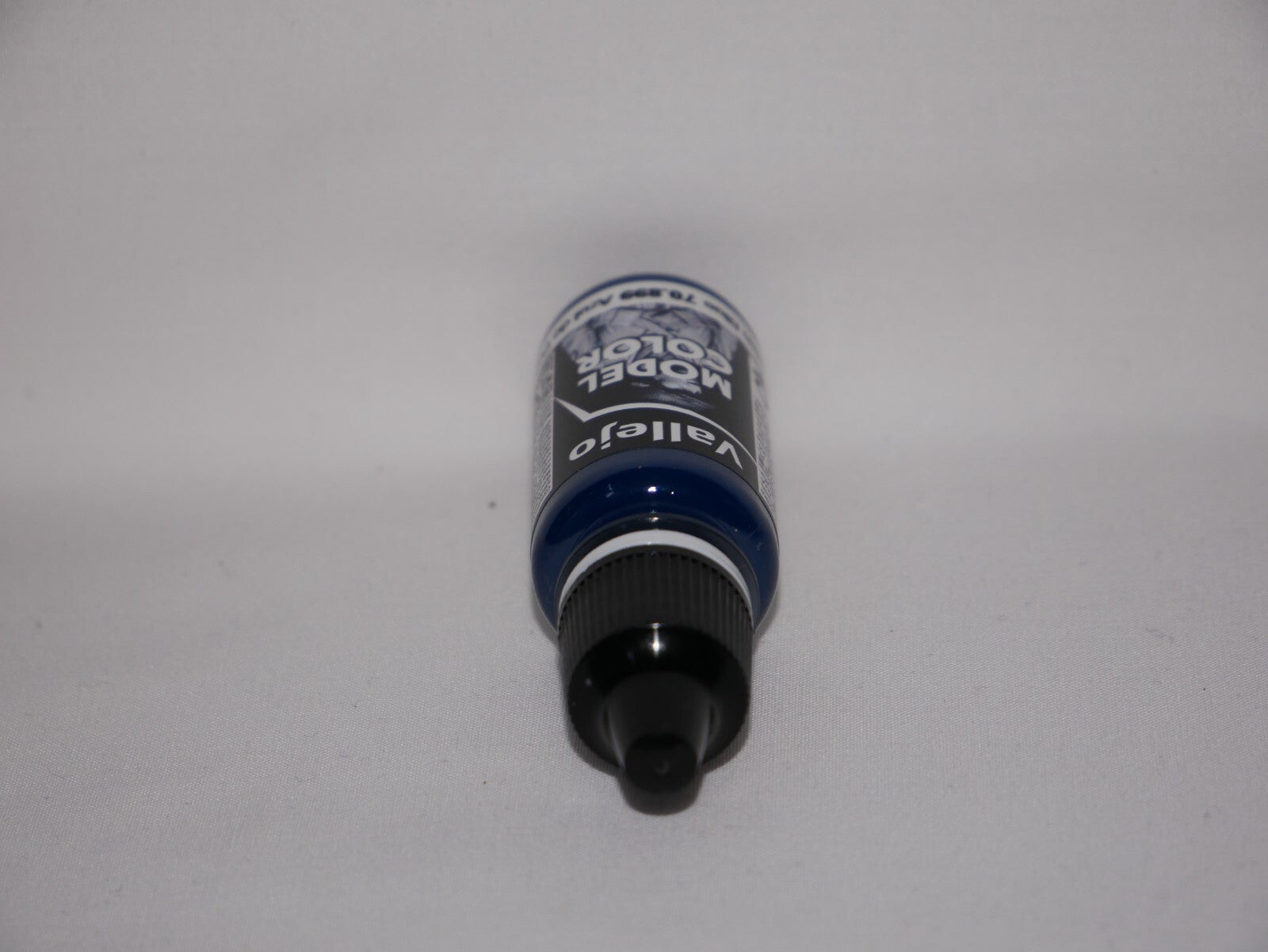 Vallejo Model Color Dark Prussian Blue Acrylic 18ml /0.60 fl oz Dropper - 70.899