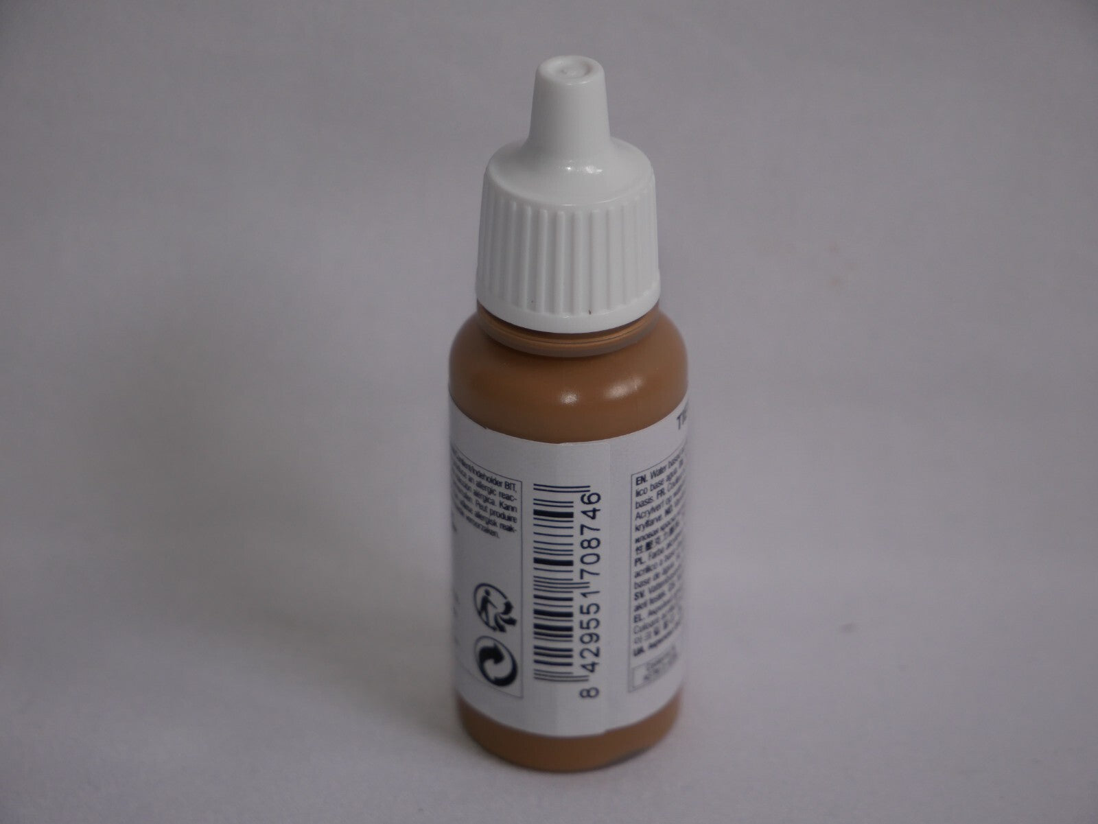 Vallejo Model Color Tan Earth Acrylic 17ml/0.57 fl oz Dropper Bottle - 70.874
