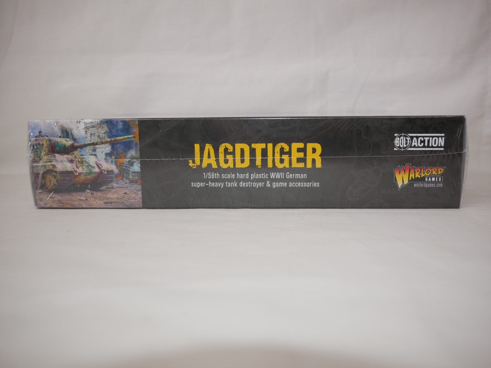 Warlord Games Bolt Action 1:56 Scale German Jagdtiger Tank Destroyer - 402012039
