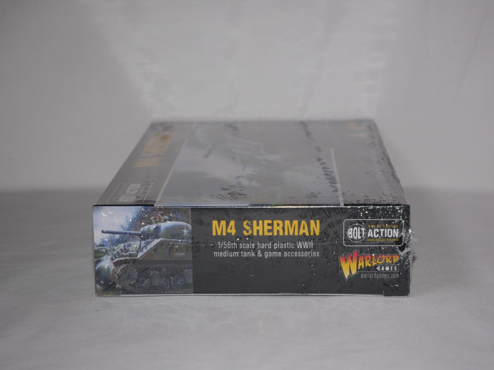 Warlord Games Bolt Action 1:56 Scale WWII US M4 Sherman Medium Tank - 402013006