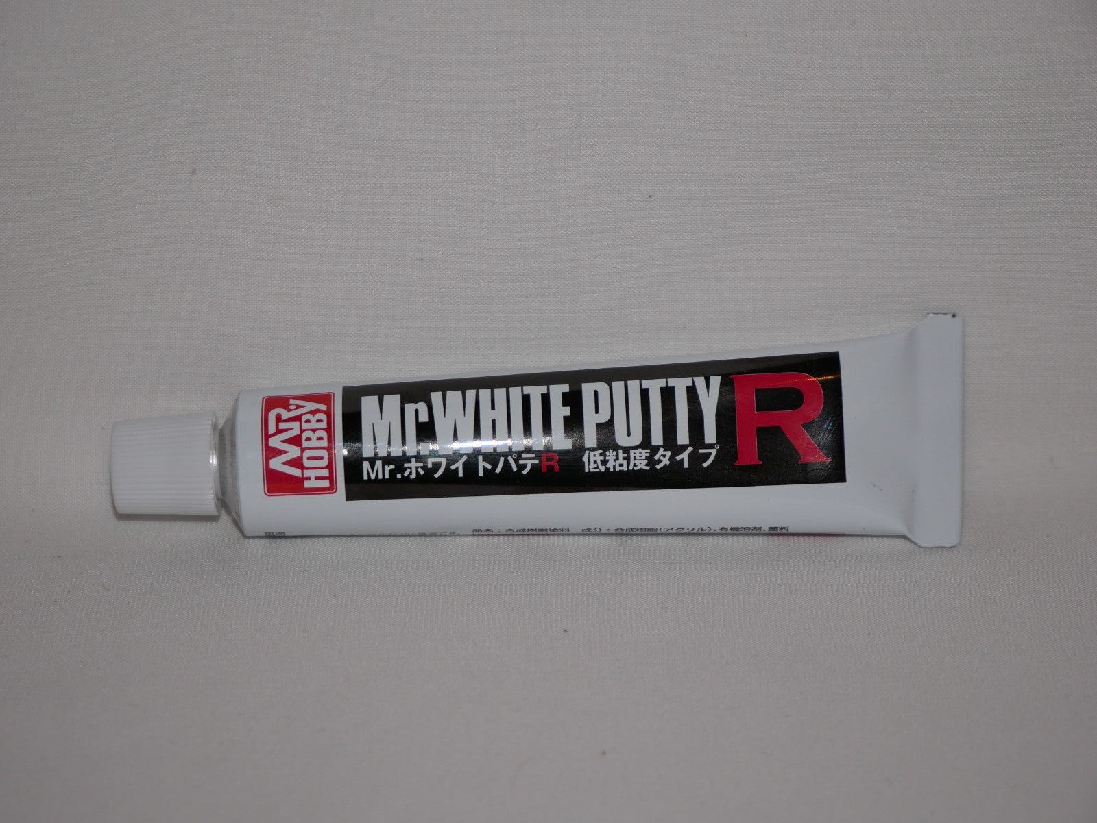 Mr Hobby Mr White R Low Viscosity Lacquer Based Putty 25g Metal Tube - (P-123)