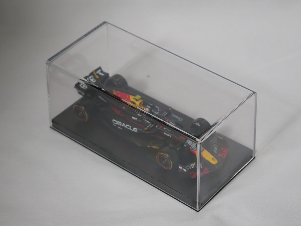 Burago 1:43 Oracle Redbull Racing RB20 Car With Sergio Pérez Helmet - #18-38098P