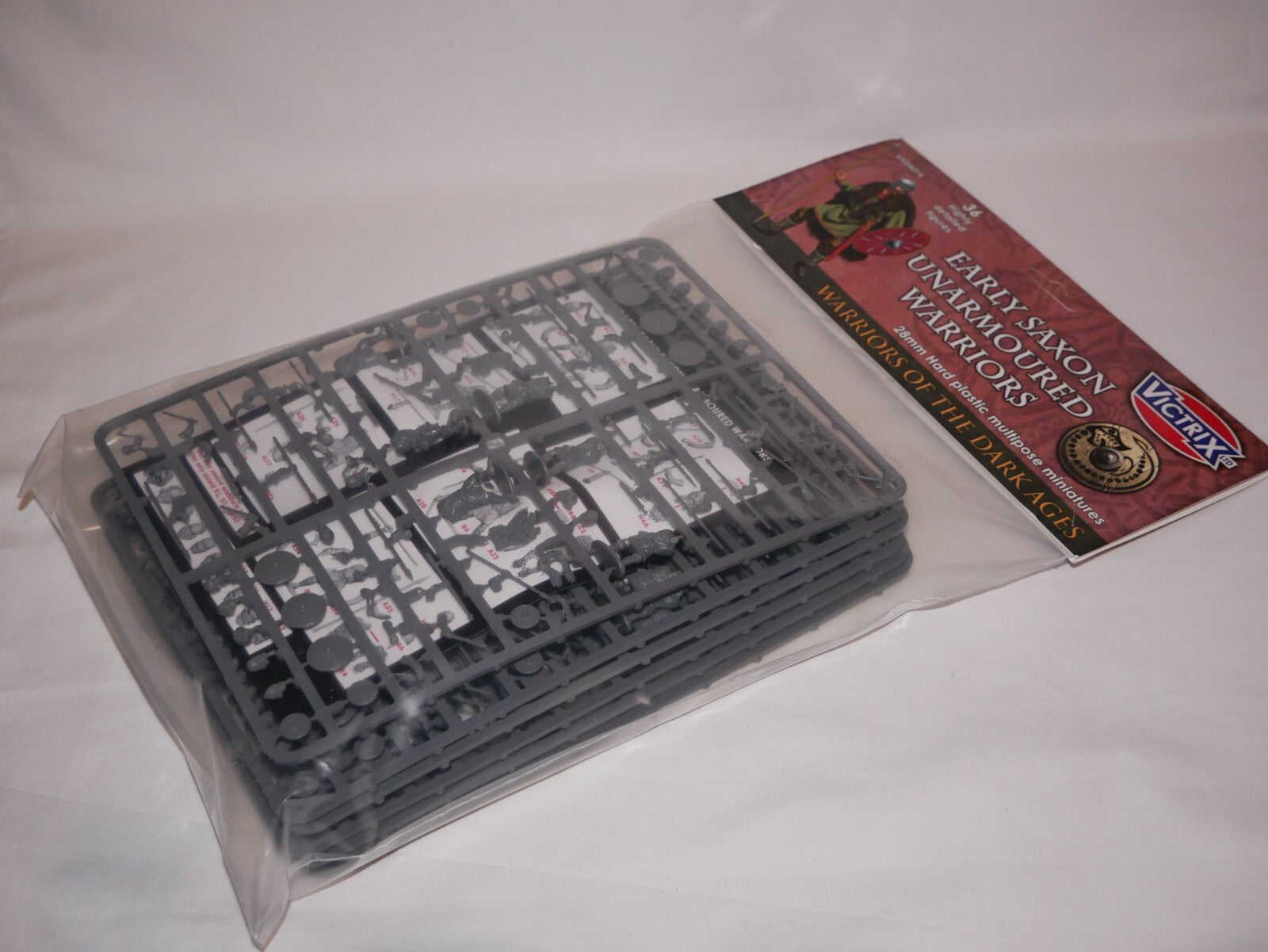 Victrix Warriors Of The Dark Ages 28mm Early Saxon Unarmoured Warriors - VXDA016