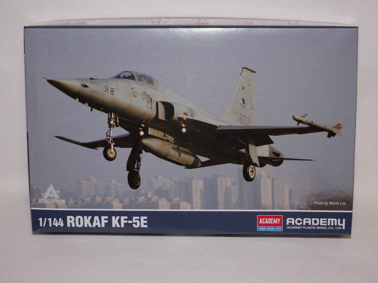 Academy Plastic Model Kits 1:144 Scale ROKAF KF-5E Tiger II Fighter Jet - 12644