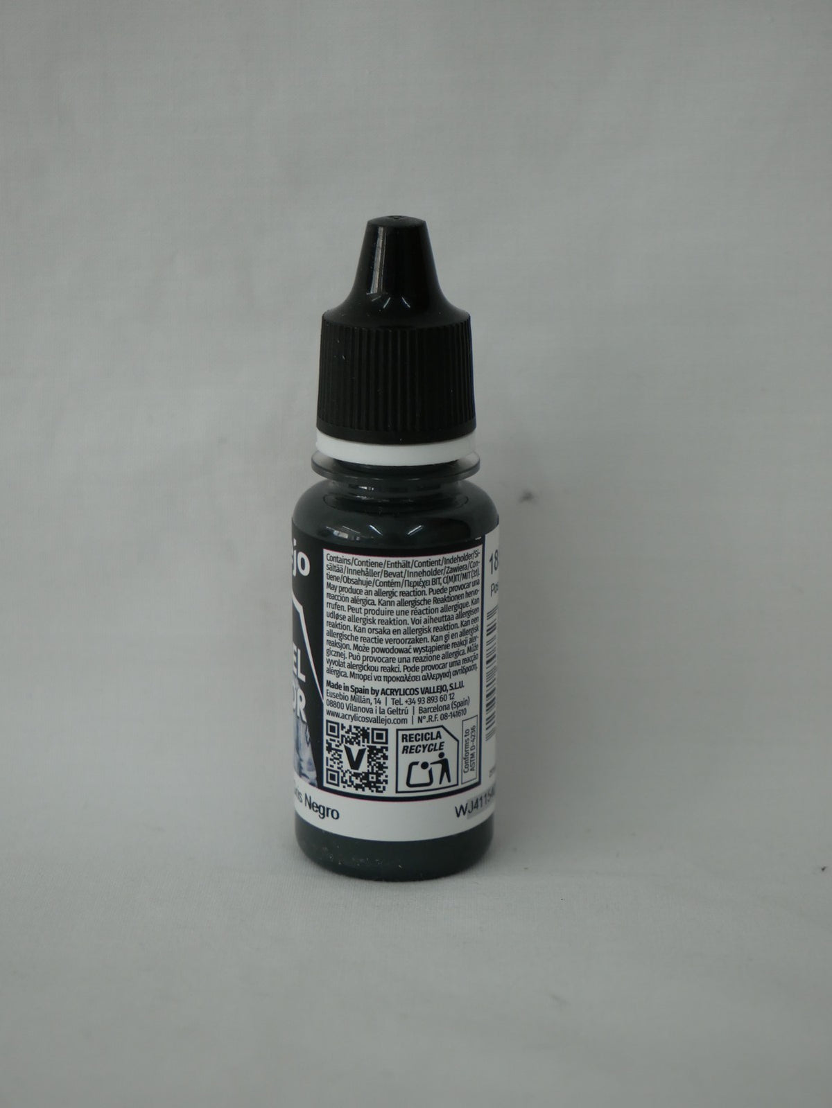 Vallejo Model Color Black Grey Acrylic 18ml/0.60 fl oz Dropper Bottle - 70.862