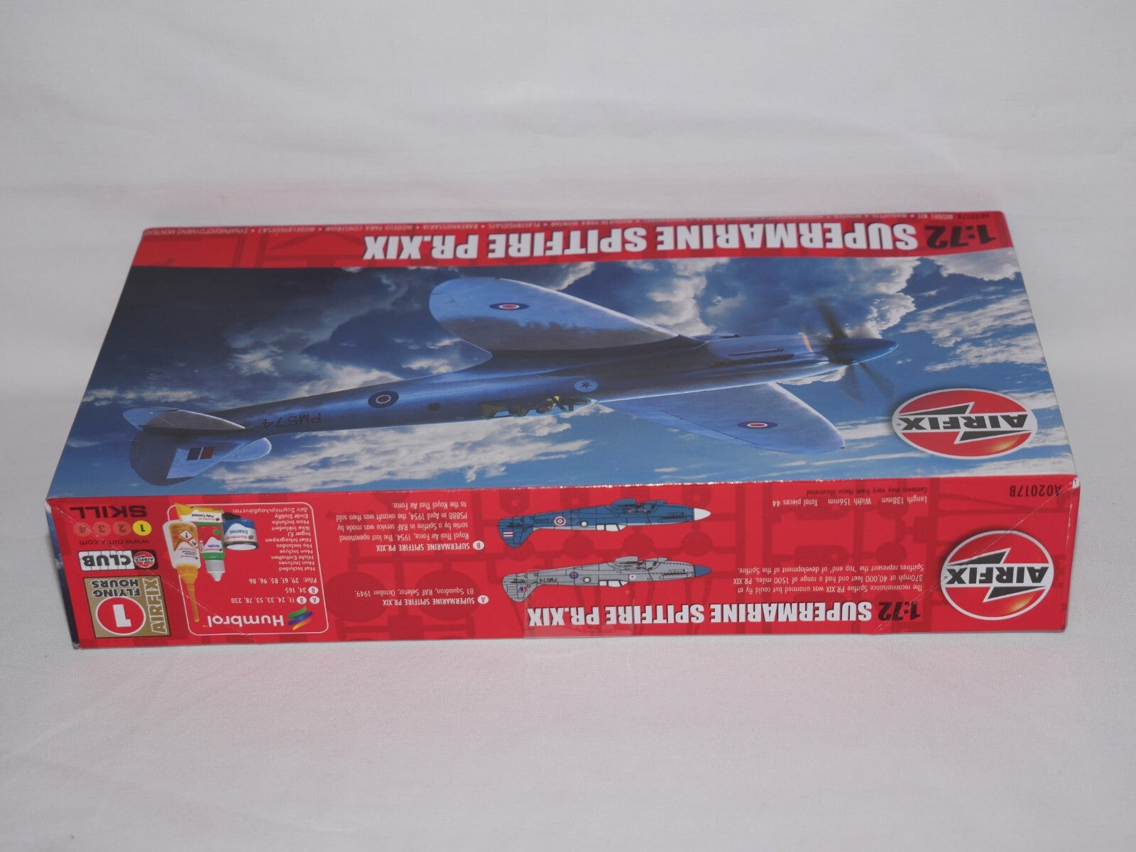 Airfix 1:72 Scale Model WWII Supermarine Spitfire PR.XIX Skill Level 1 - A02017B