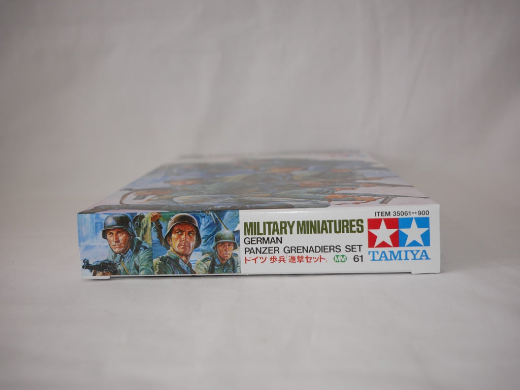 Tamiya Military Miniatures 1:35 Scale WWII German Panzer Grenadiers Set - 35061