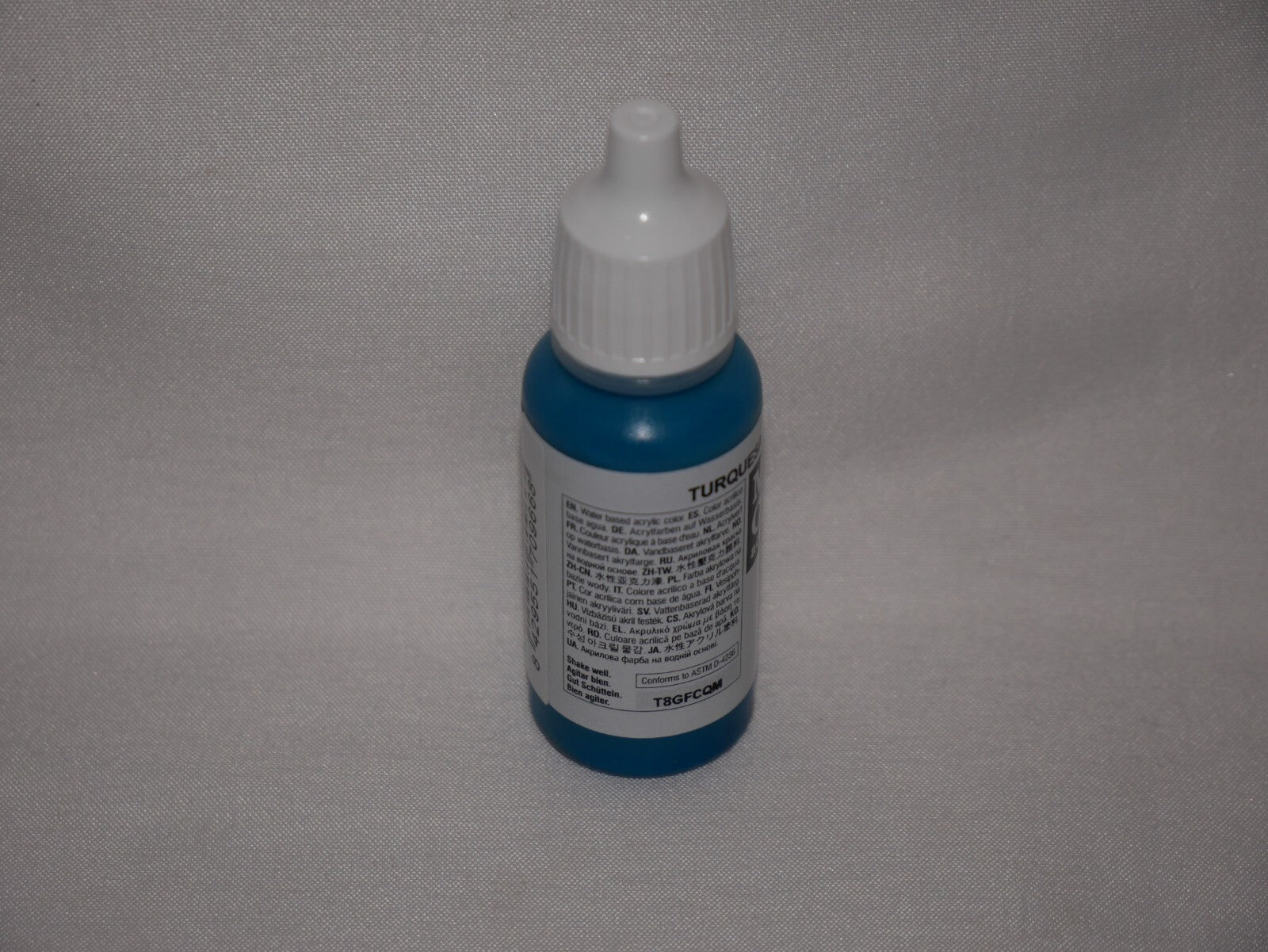 Vallejo Model Color Turquoise Acrylic 17ml/0.57 fl oz Dropper Bottle - 70.966